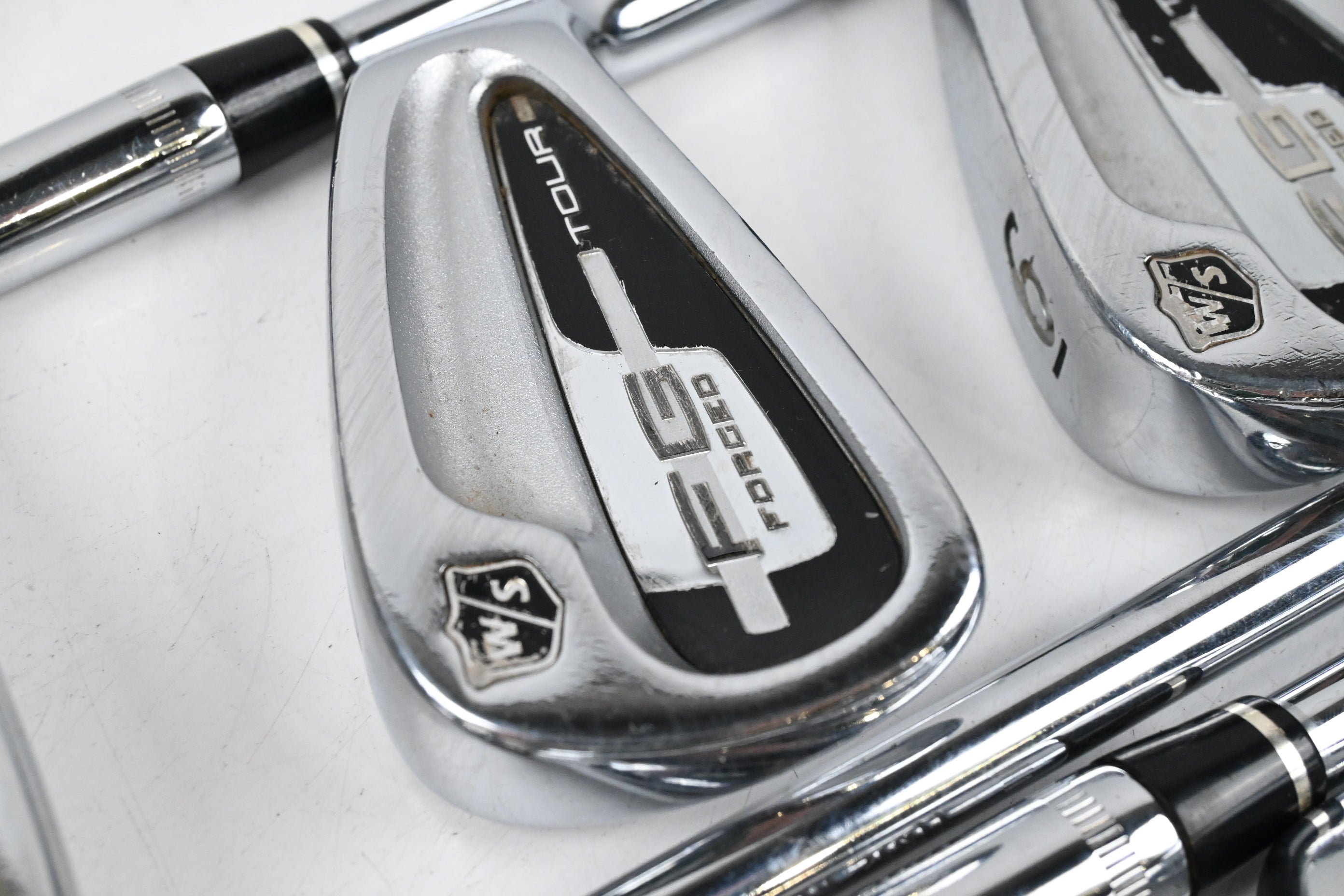 Wilson FG Tour Irons / 4-PW / Stiff Flex Dynamic Gold S300 Shafts