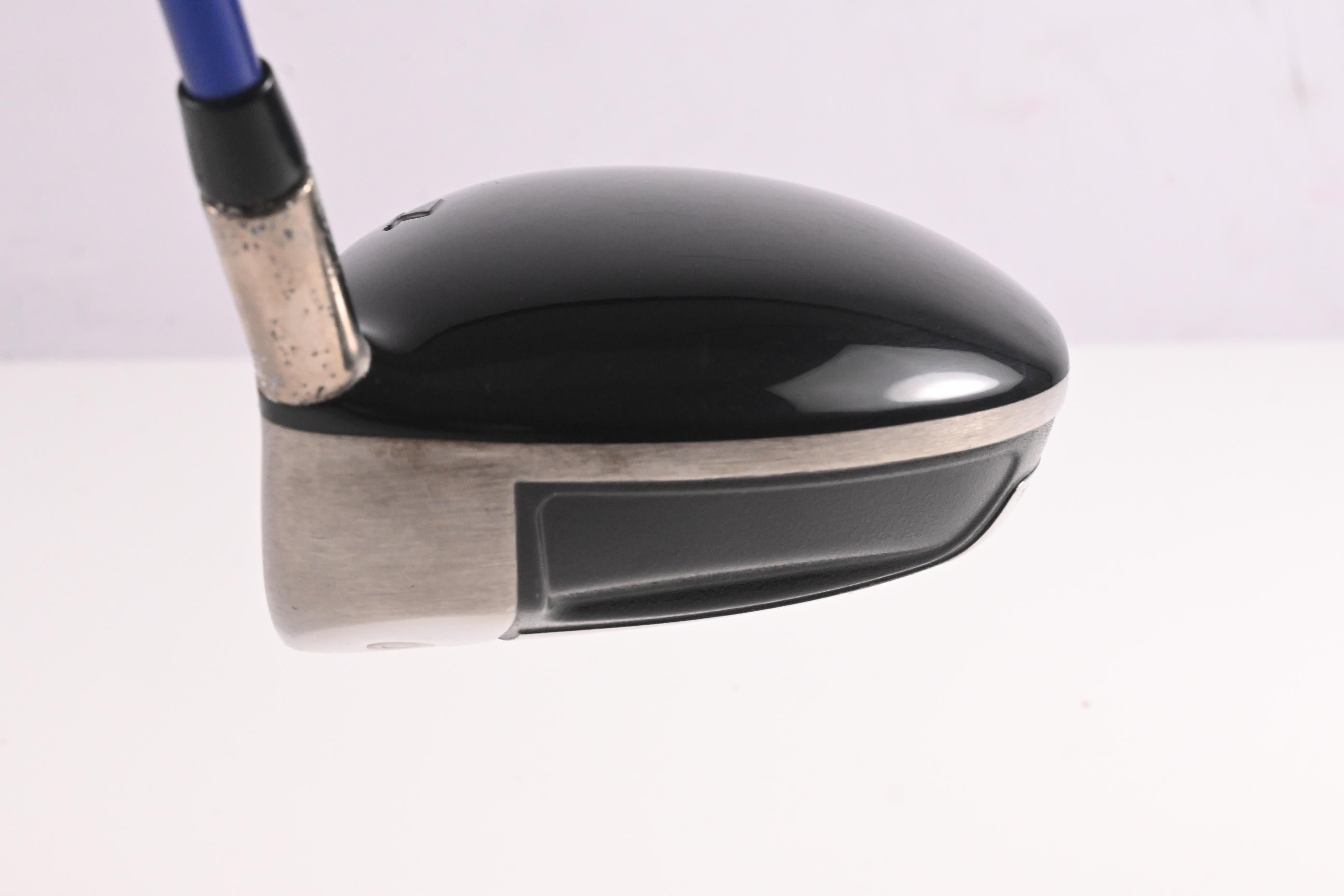 Titleist 907 D2 Driver / 10.5 Degree / Regular Flex Graphite Design Tour AD YS-6