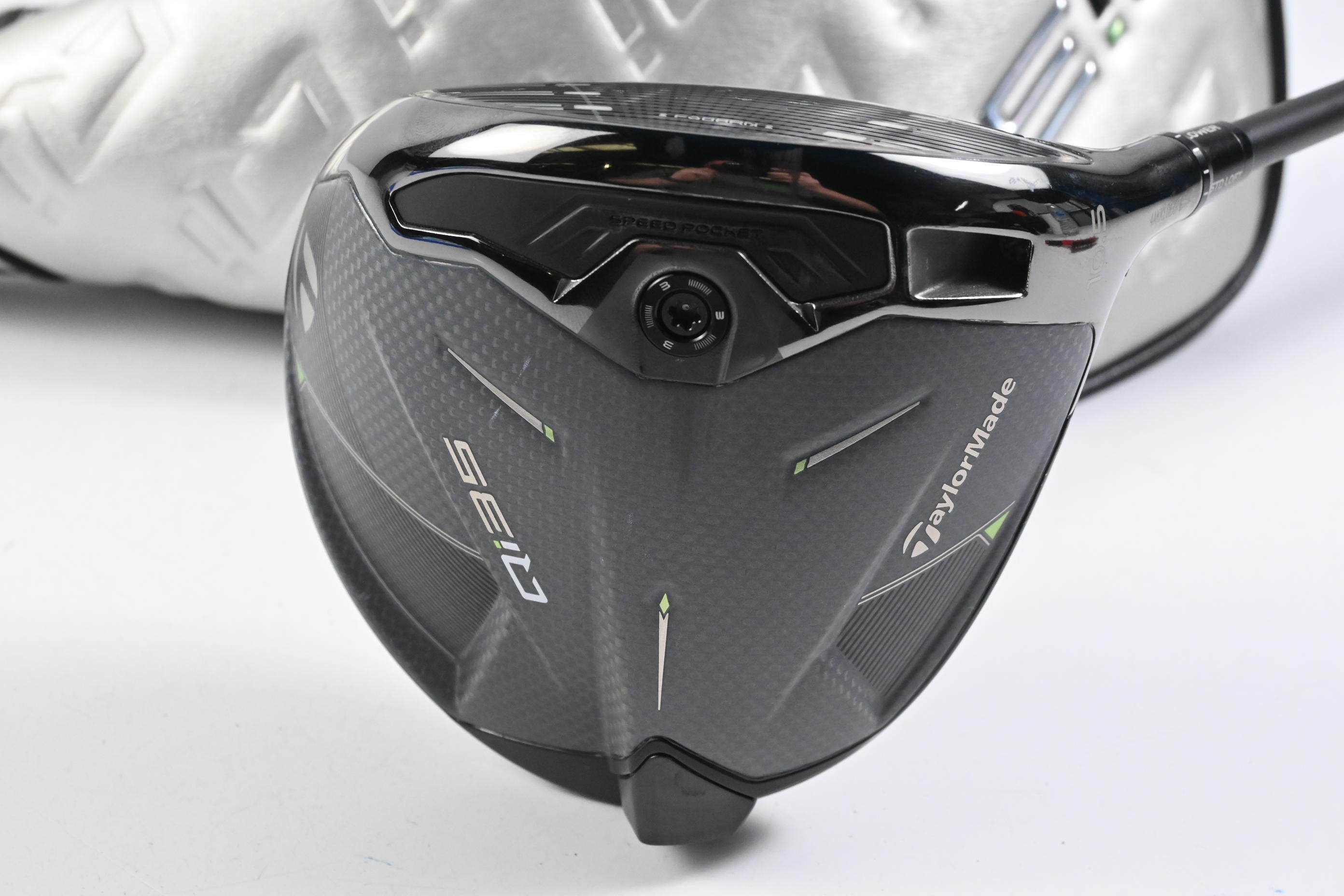 Taylormade Qi35 Driver / 10.5 Degree / Regular Flex Fujikura Ventus Blue 5 Shaft