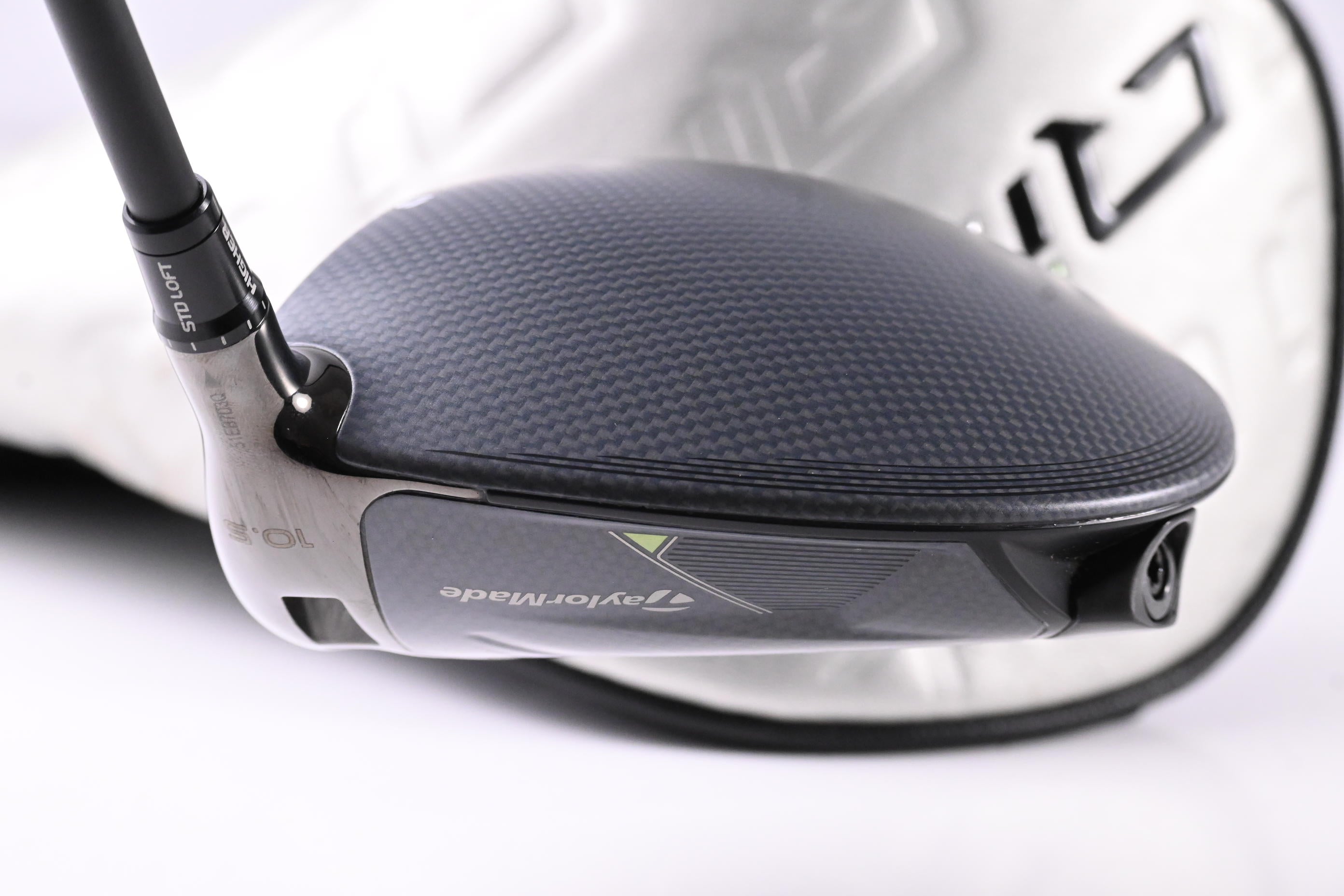 Taylormade Qi35 Driver / 10.5 Degree / Regular Flex Fujikura Ventus Blue 5 Shaft