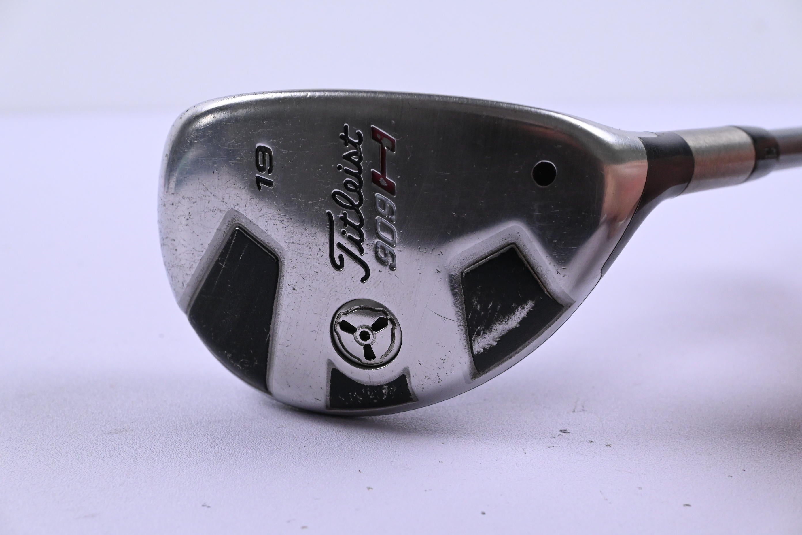 Titleist 909H #3 Hybrid / 19 Degree / Regular Flex Diamana 80 Shaft