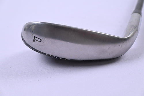 Cleveland Halo XL Full Face Pitching Wedge / 43 Degree / Regular Flex Nanocore