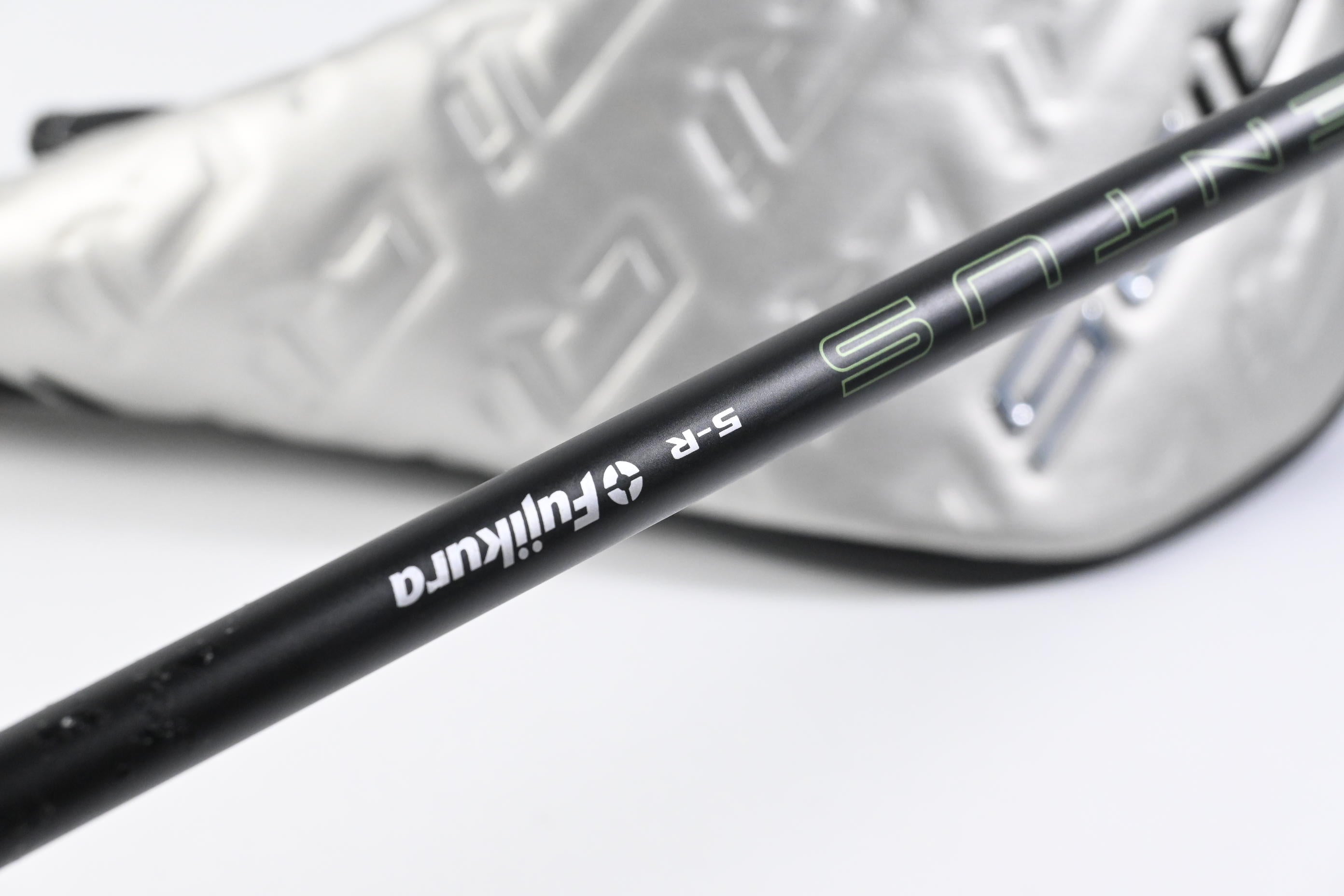 Taylormade Qi35 Driver / 10.5 Degree / Regular Flex Fujikura Ventus Blue 5 Shaft