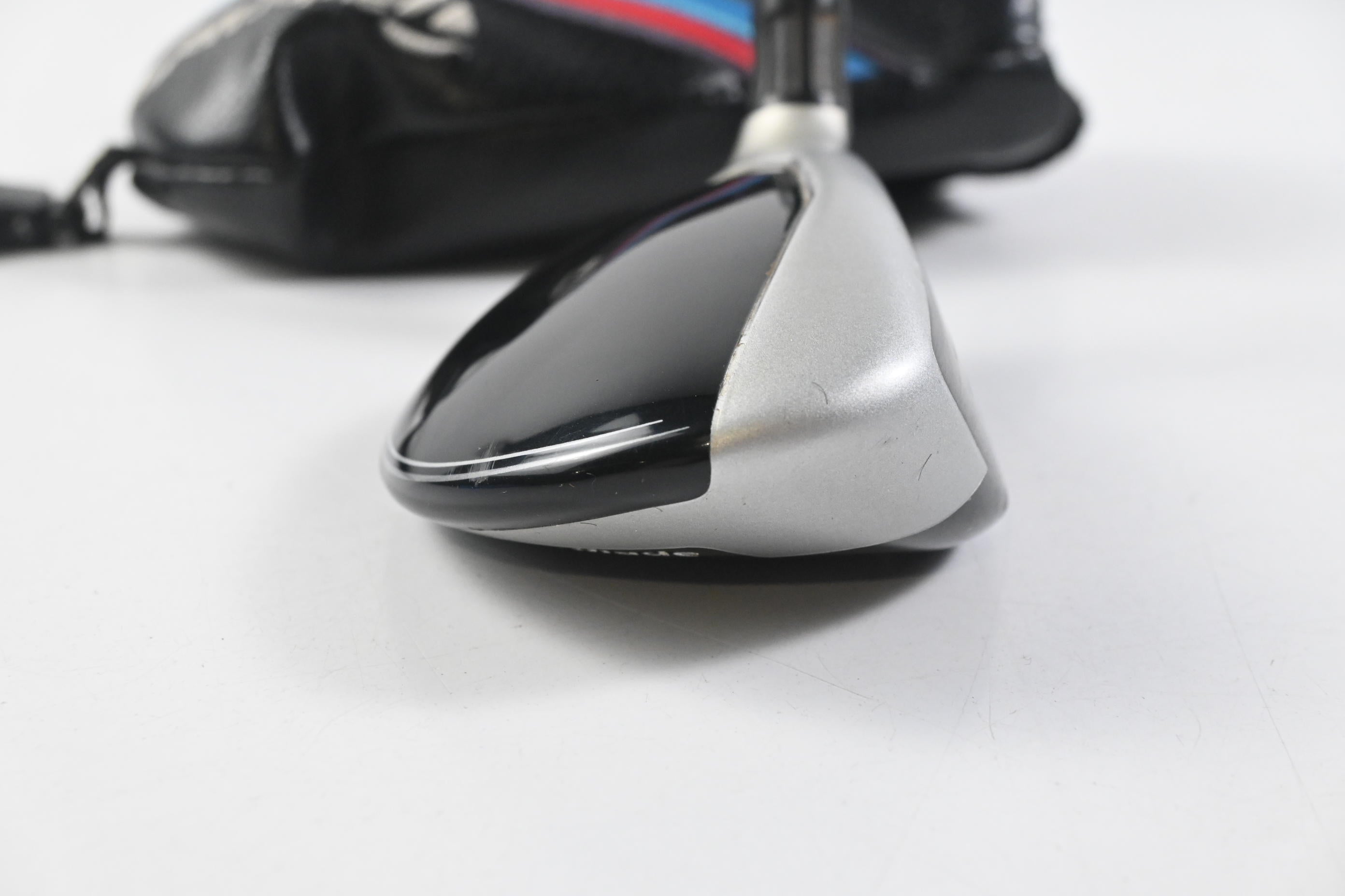 Taylormade M4 #4 Hybrid / 22 Degree / Regular Flex Fujikura Atmos Red 6 Shaft