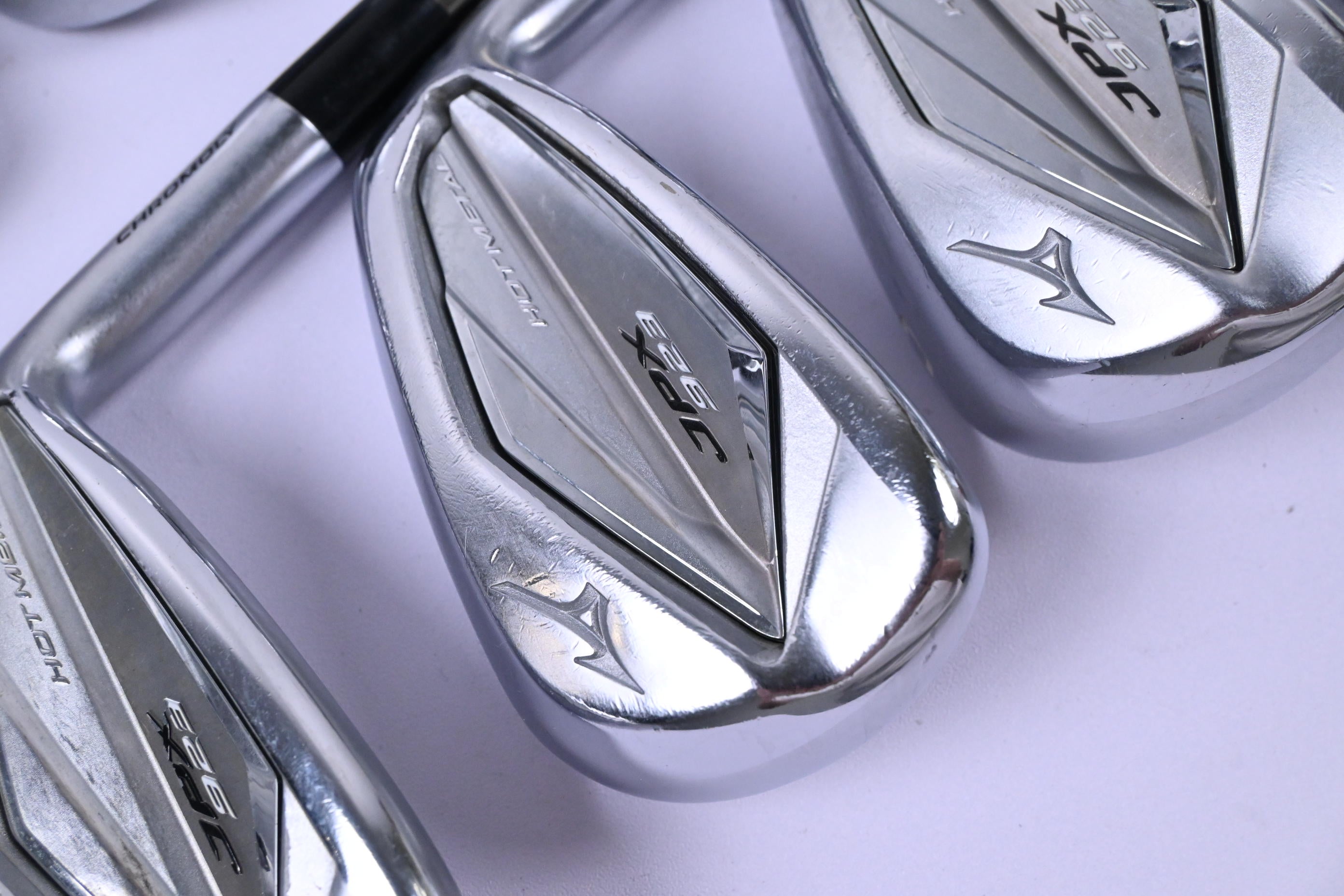 Mizuno JPX 923 Hot Metal Irons / 4-PW+SW / Regular Flex UST Recoil ESX 460