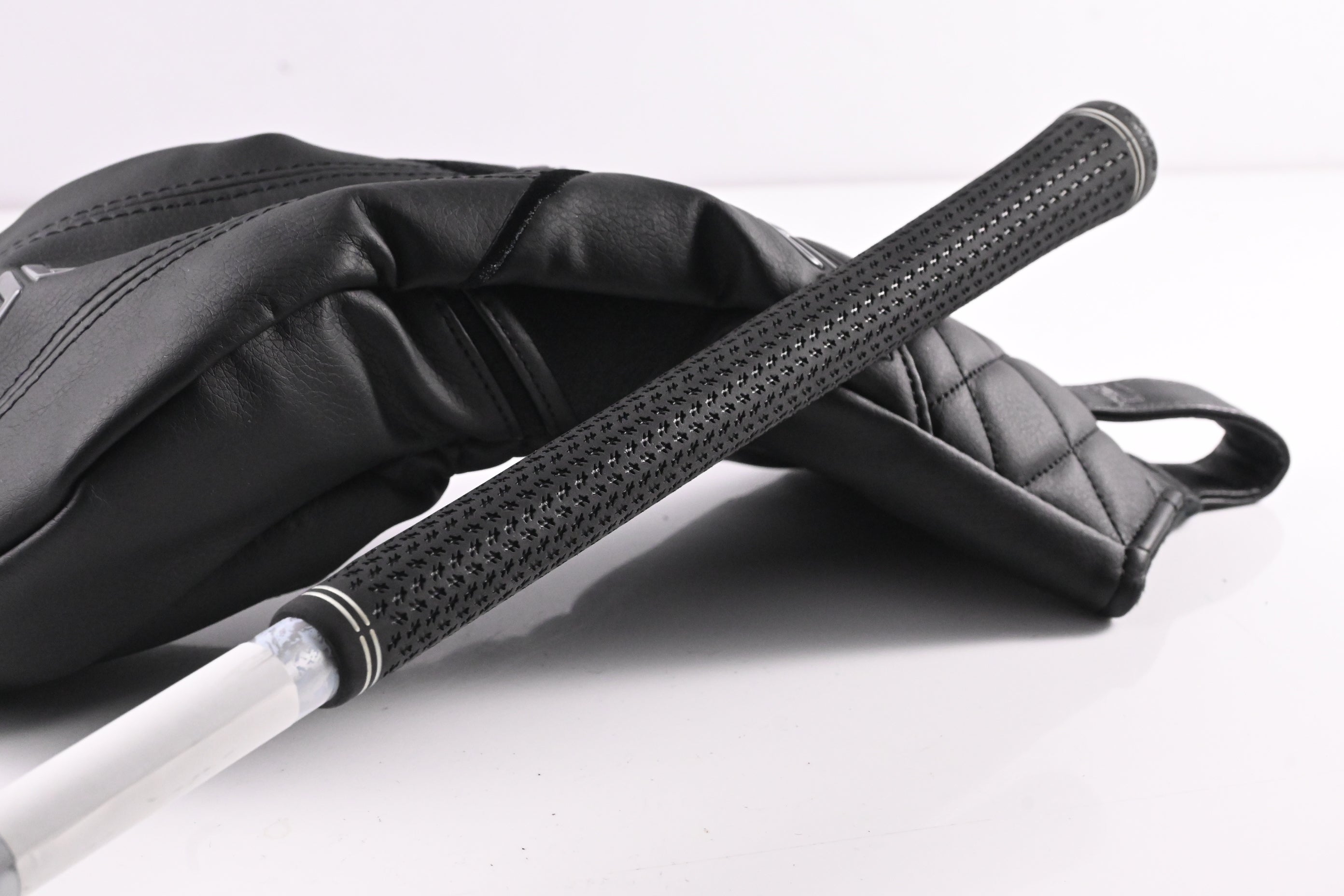 Cobra DS-Adapt X Driver / 9 Degree / Stiff Flex Denali Black 60 Shaft