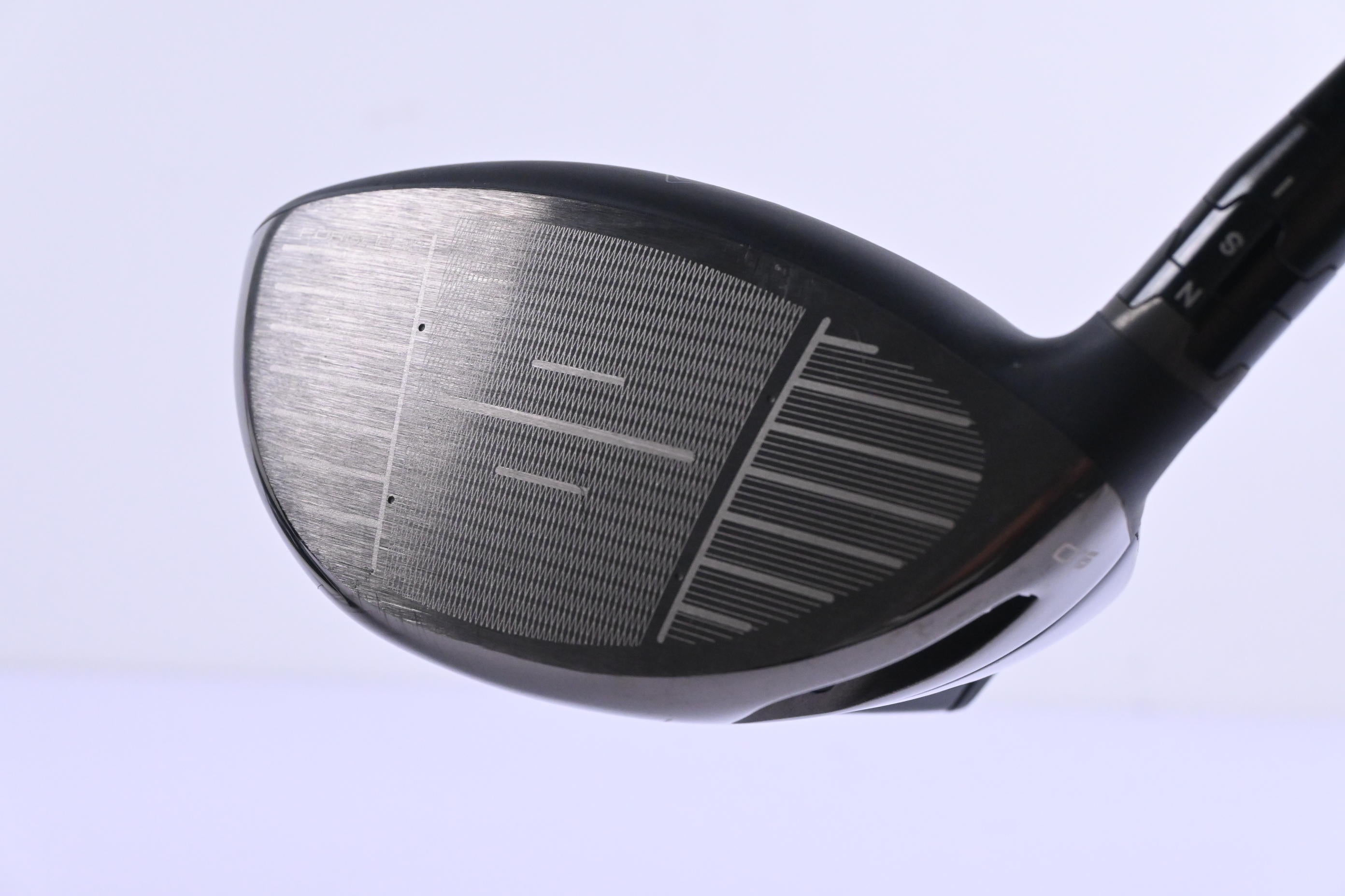 Callaway Paradym Driver / 9 Degree / X-Flex Kai'li White 60 Shaft