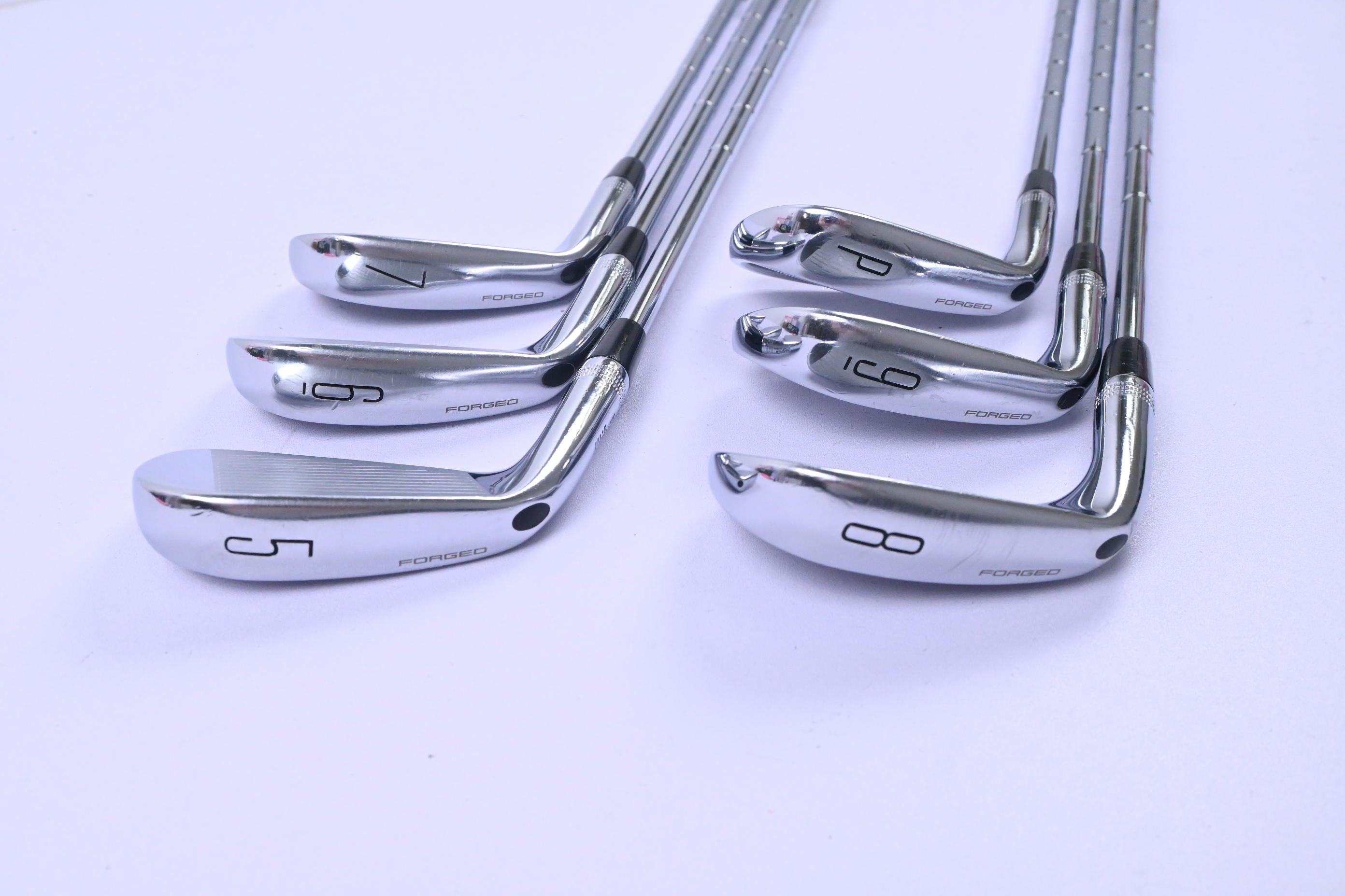 Wilson Staff Model 2024 CB Irons / 5-PW / Stiff Flex Dynamic Gold S300
