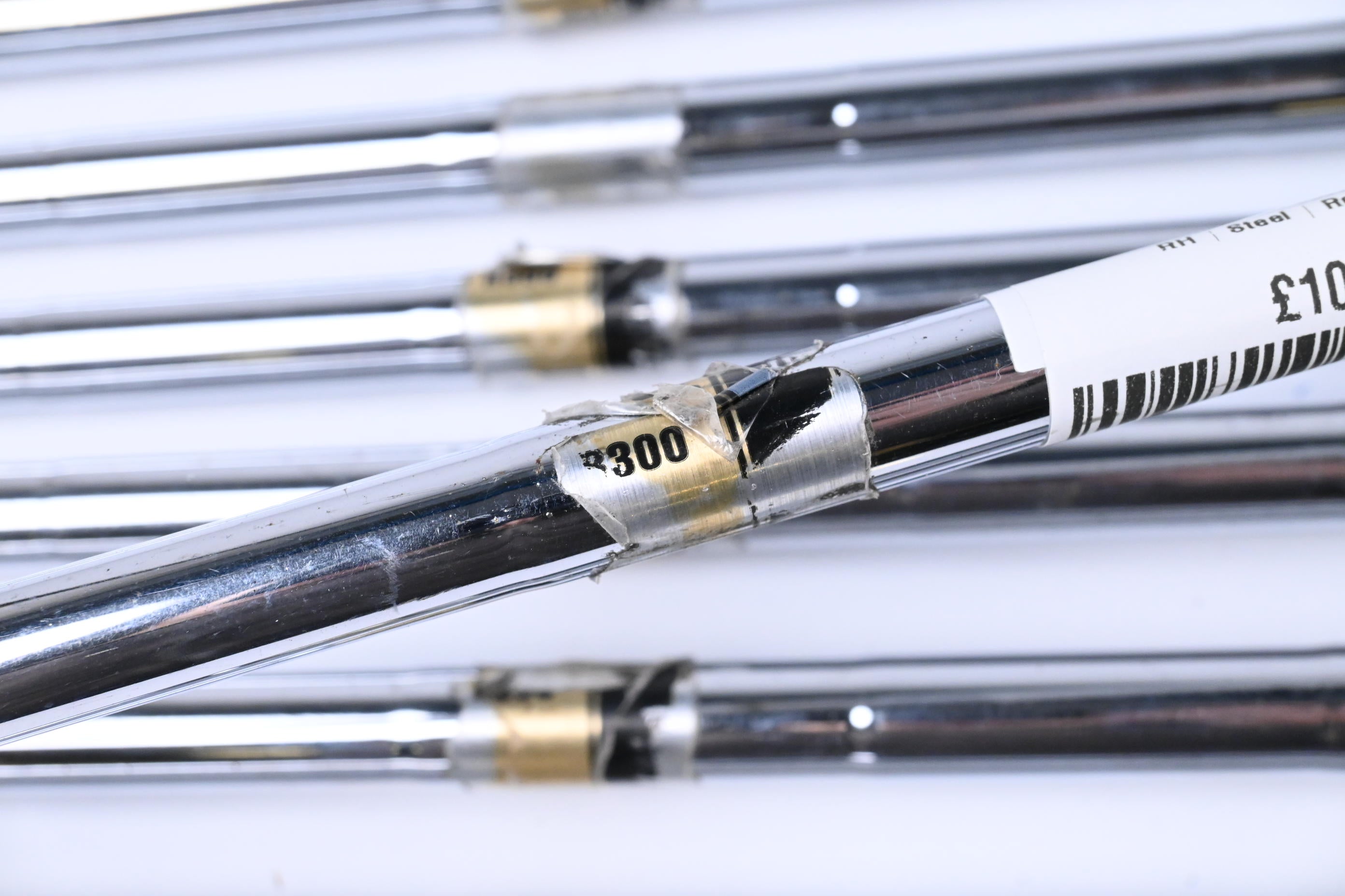 Titleist 690CB Irons / 3-PW / Regular Flex Dynamic Gold R300 Shafts