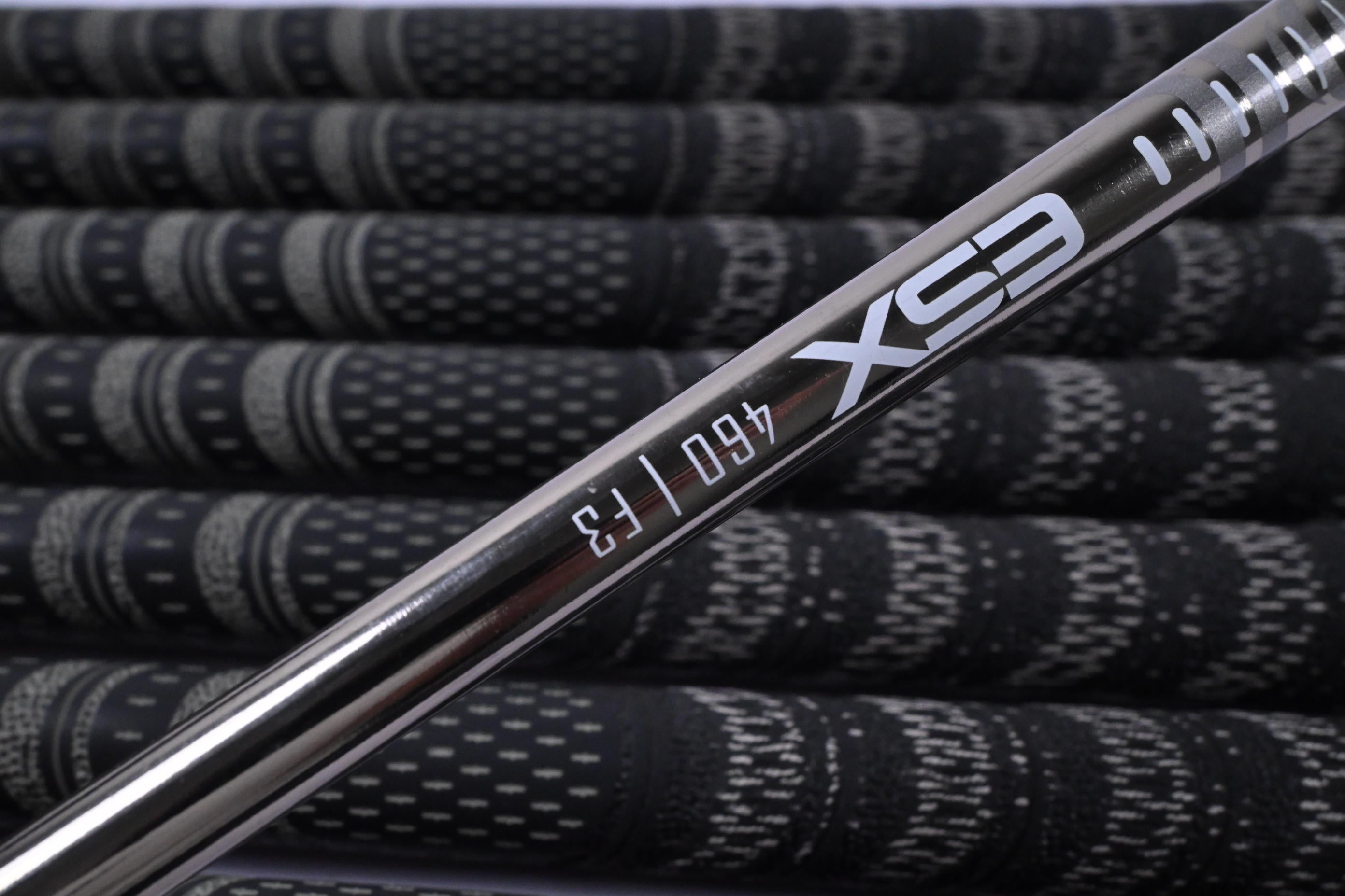 Mizuno JPX 923 Hot Metal Irons / 4-PW+SW / Regular Flex UST Recoil ESX 460