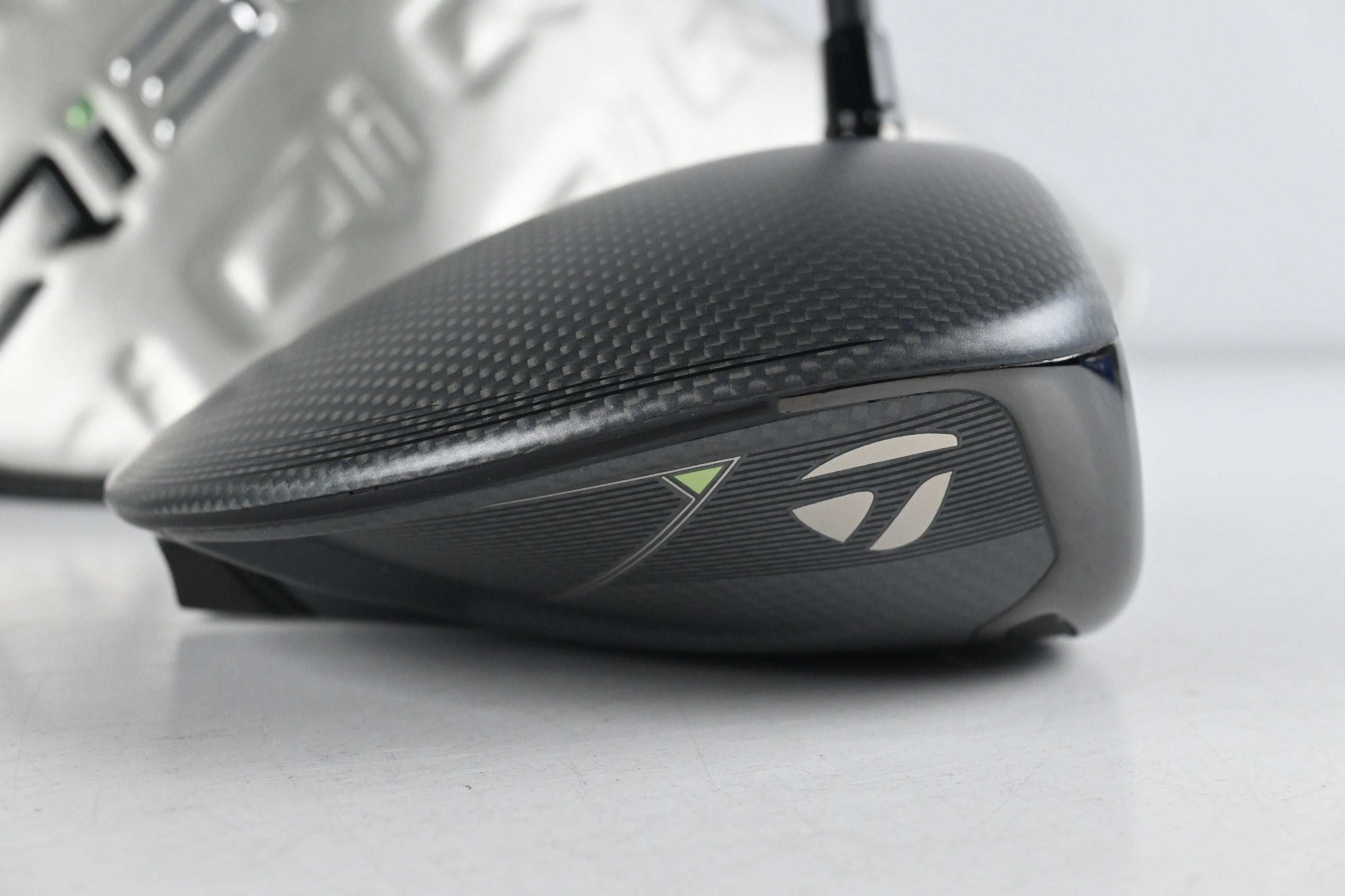 Taylormade Qi35 Driver / 10.5 Degree / Regular Flex Fujikura Ventus Blue '25 5