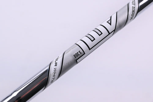 Titleist U500 #3 Iron / 20 Degree / Stiff Flex AMT Tour White S300 Shaft