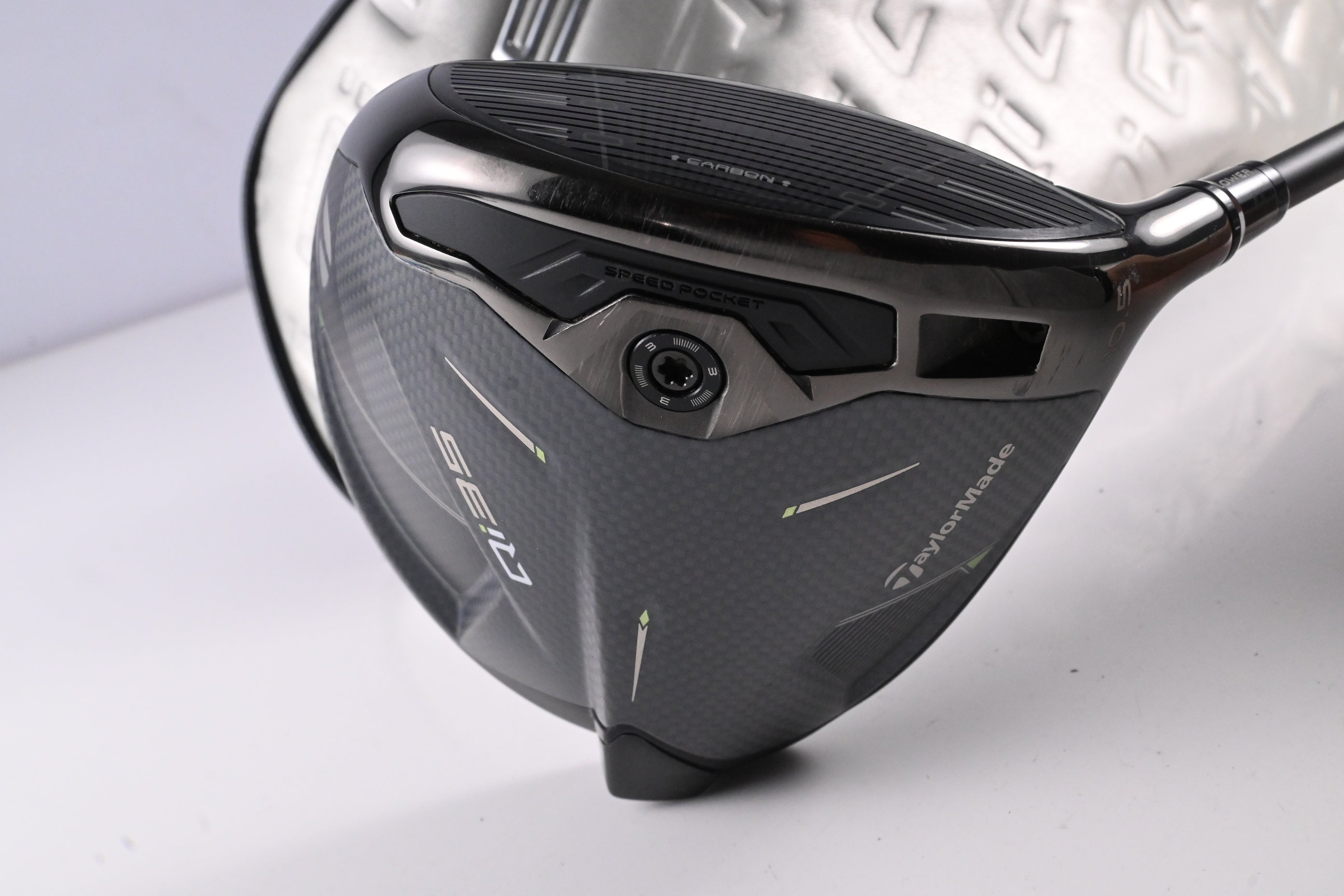 Taylormade Qi35 Driver / 10.5 Degree / Regular Flex Ventus Blue 5 Shaft