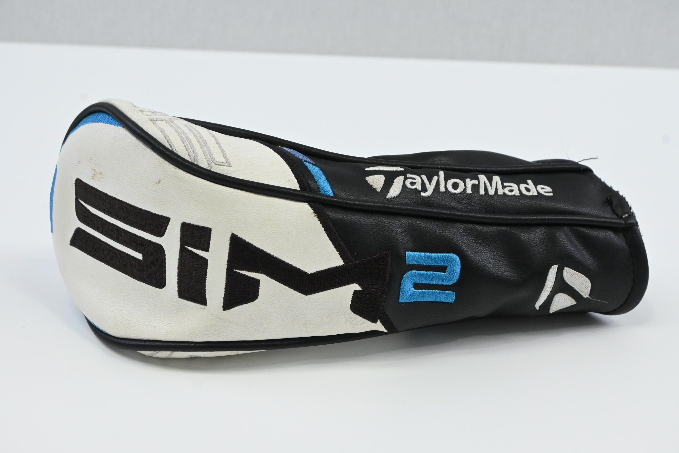 Taylormade SIM2 Ti #3 Wood / 15 Degree / Regular Flex Tensei AV Raw Blue 60