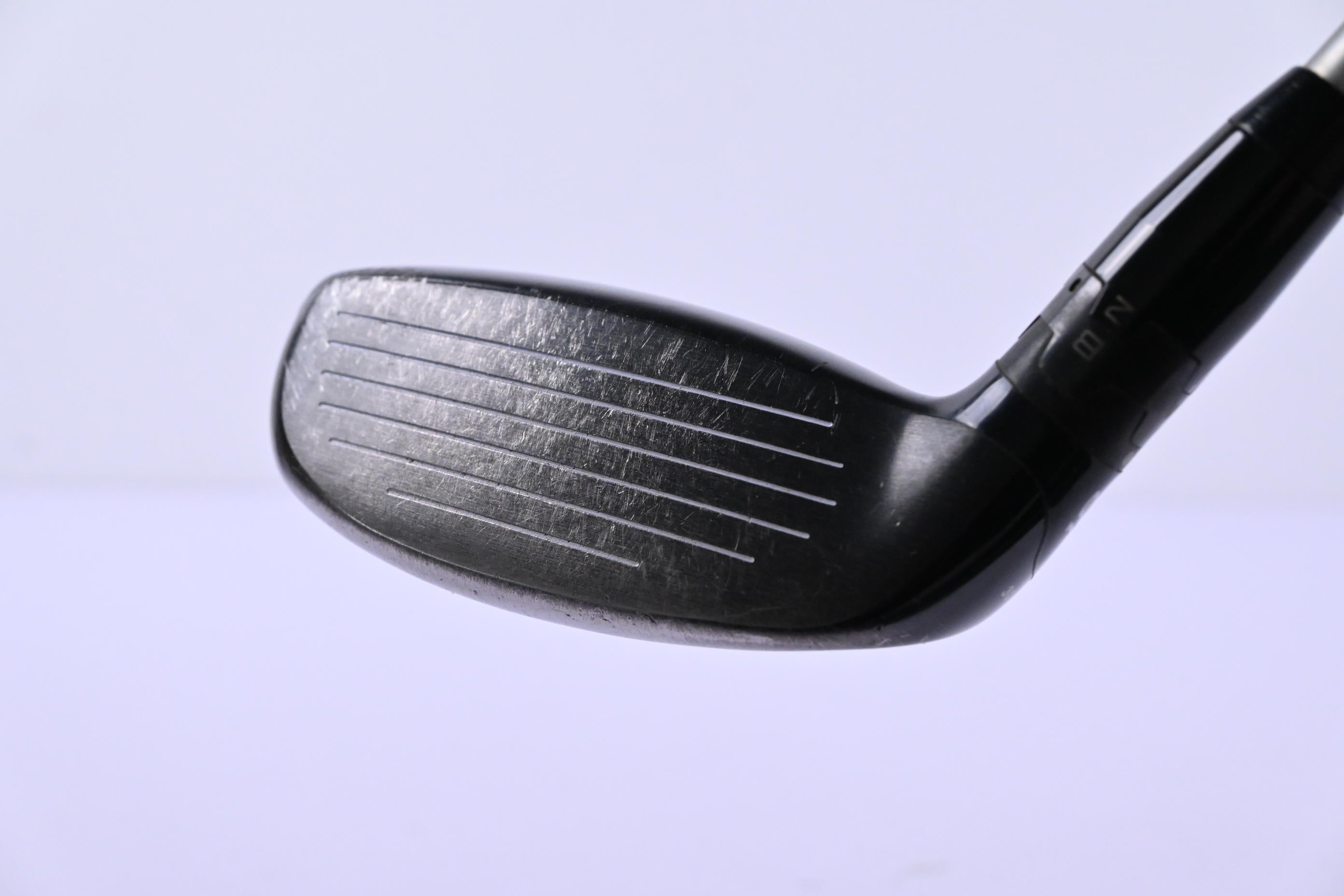Titleist 915H #2 Hybrid / 18 Degree / Regular Flex Diamana S+Blue 70 Shaft