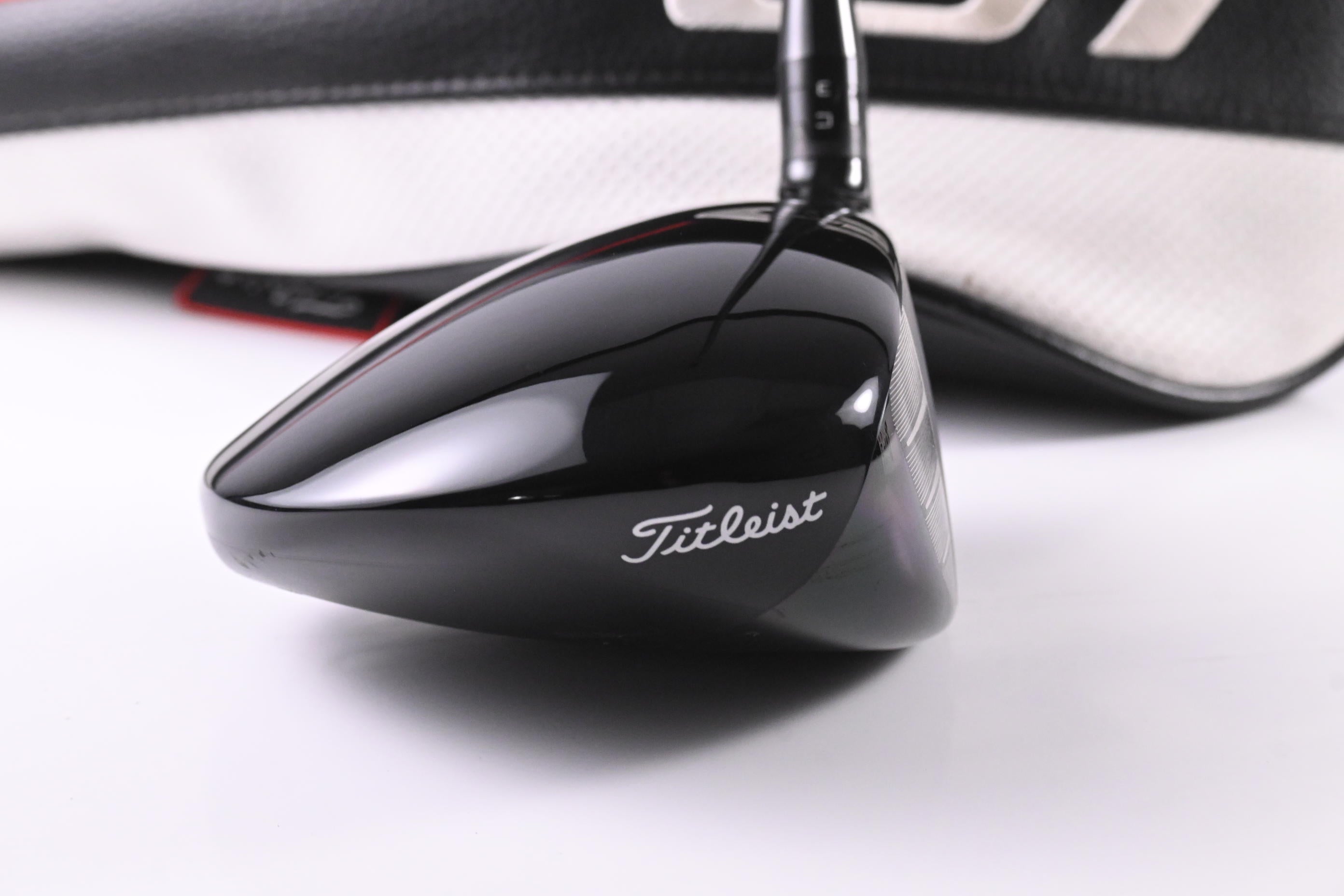 Titleist GT2 Driver / 8 Degree / Stiff Flex Kai`li White 60 Shaft