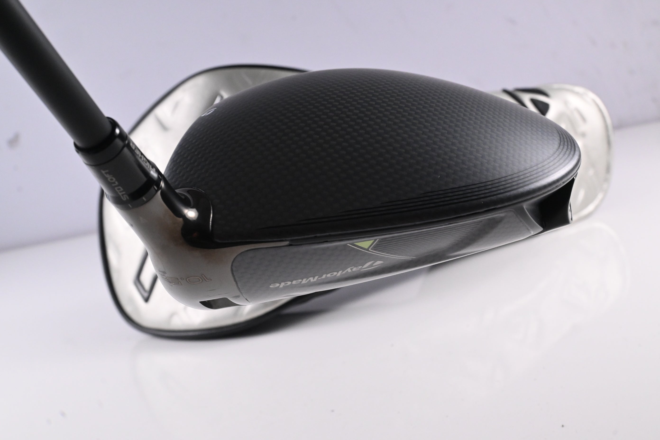 Taylormade Qi35 Driver / 10.5 Degree / Regular Flex Ventus Blue 5 Shaft