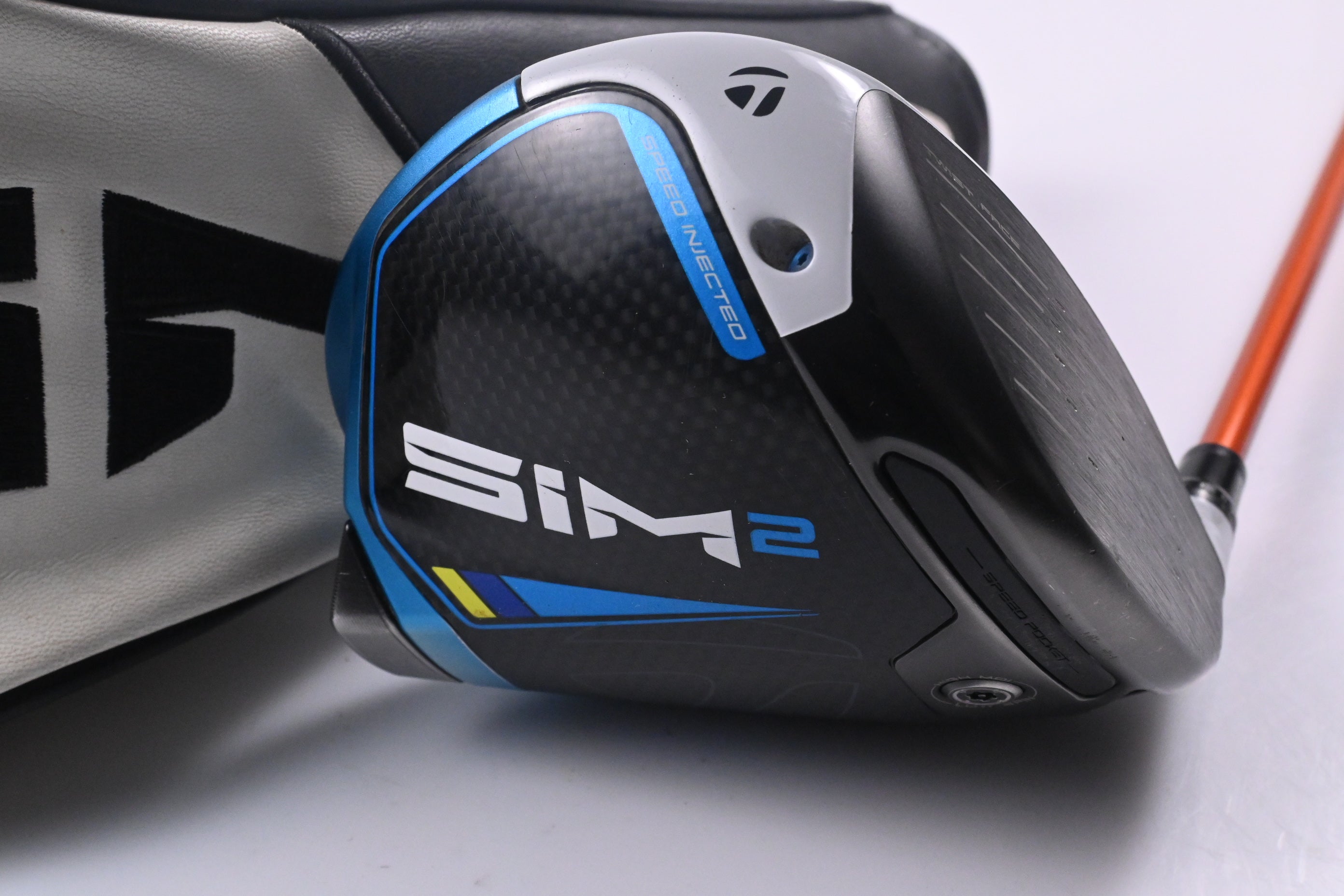 Taylormade SIM2 Driver / 10.5 Degree / Stiff Flex Tour AD DI-6 Orange Shaft