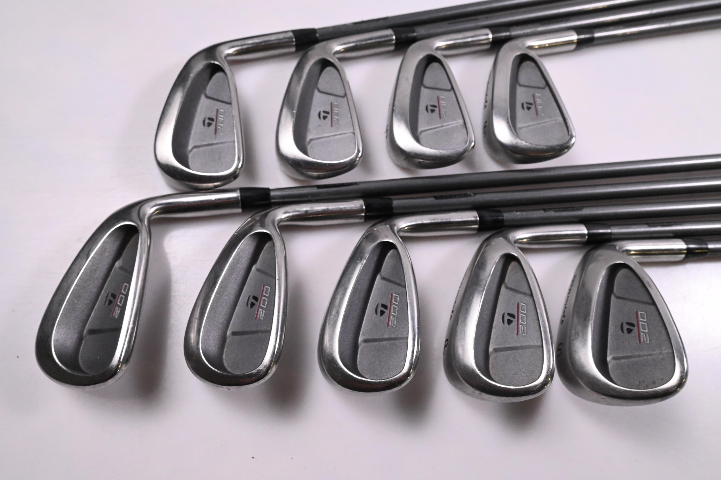 Taylormade 200 Steel Irons / 3-PW+SW / Regular Flex Taylormade 80 Shafts