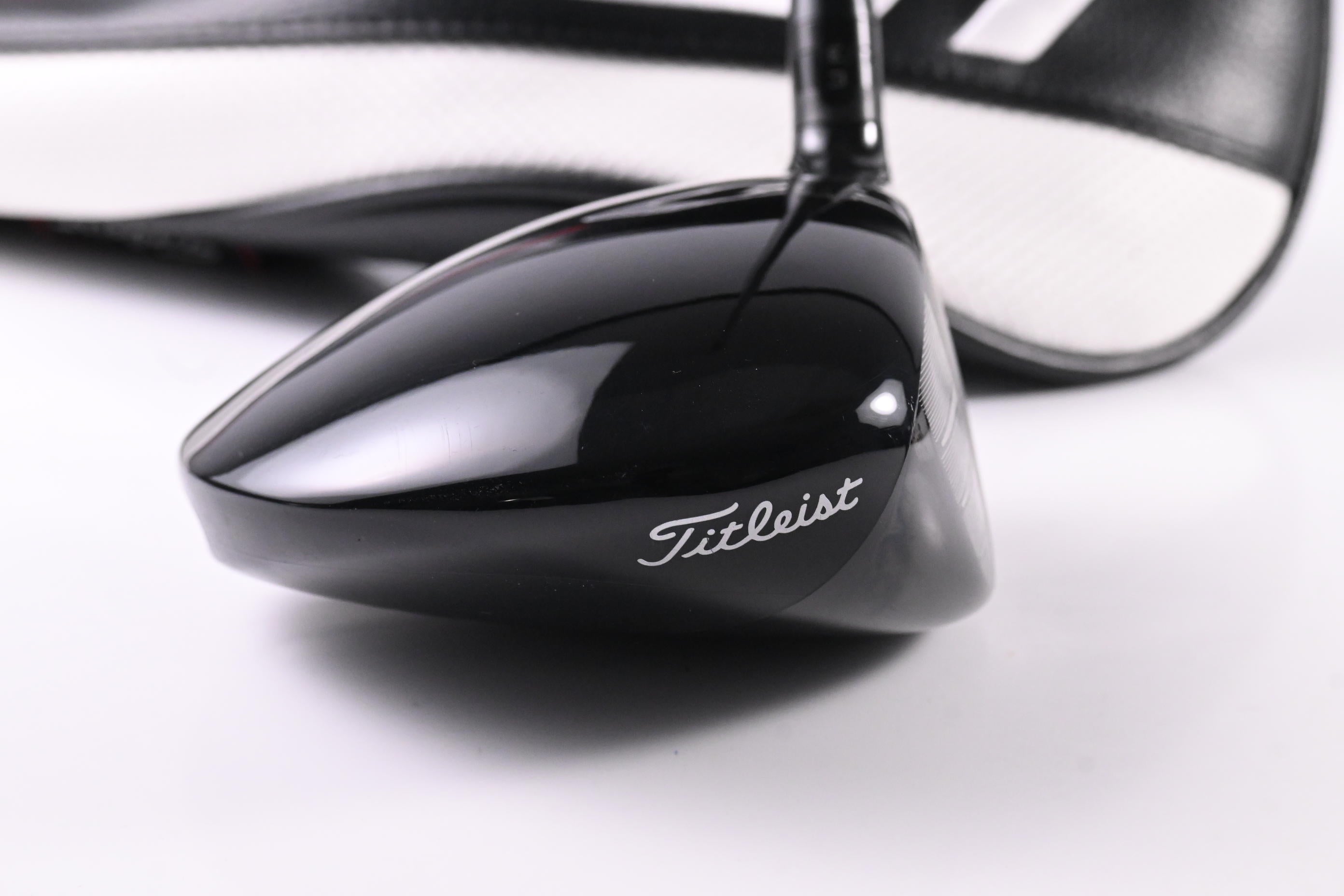 Titleist GT2 Driver / 10 Degree / Stiff Flex HZRDUS Black 60 Shaft