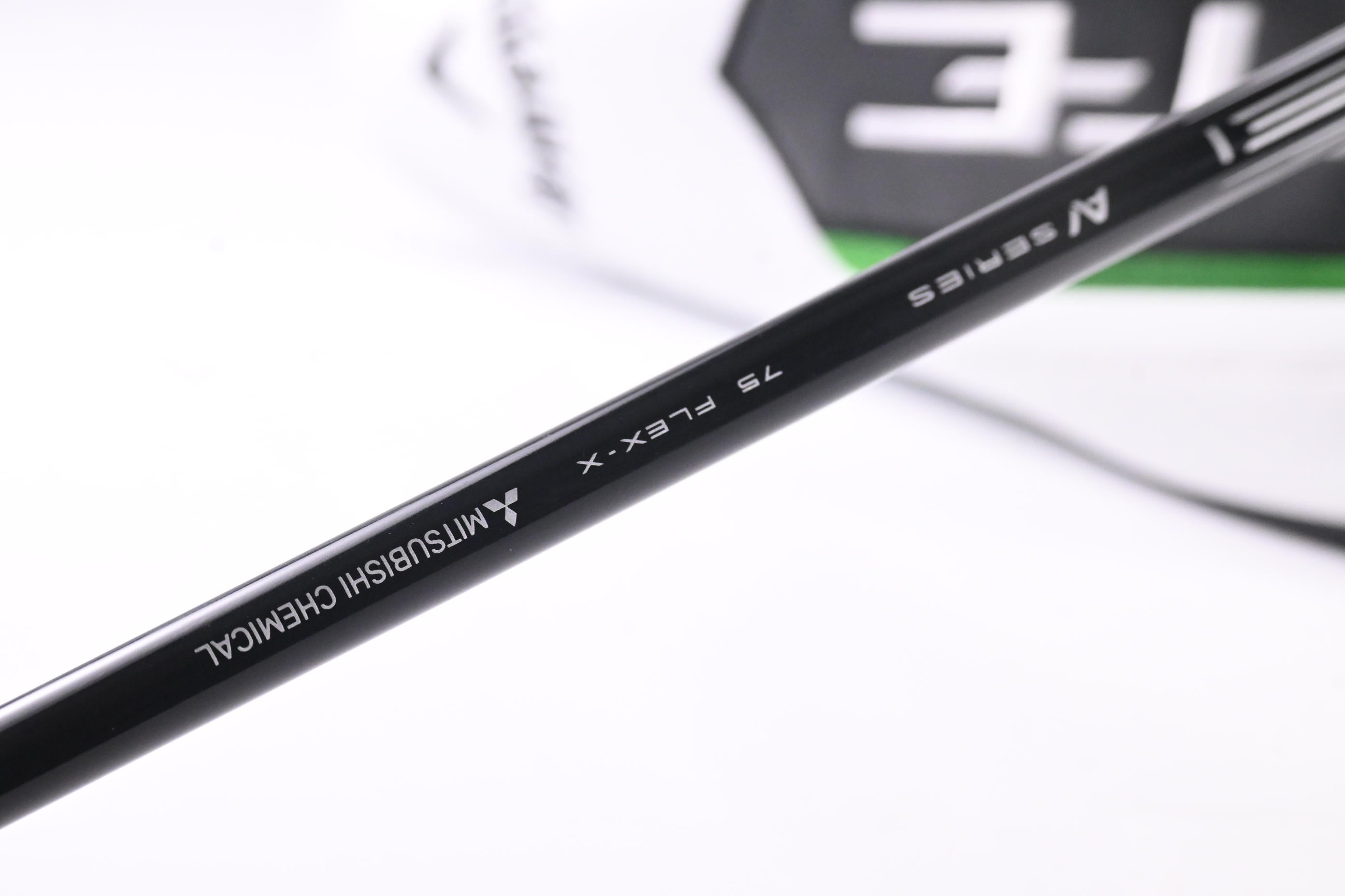 Callaway Elyte Triple Diamond Driver / 10.5 Degree / X-Flex Tensei AV Raw White