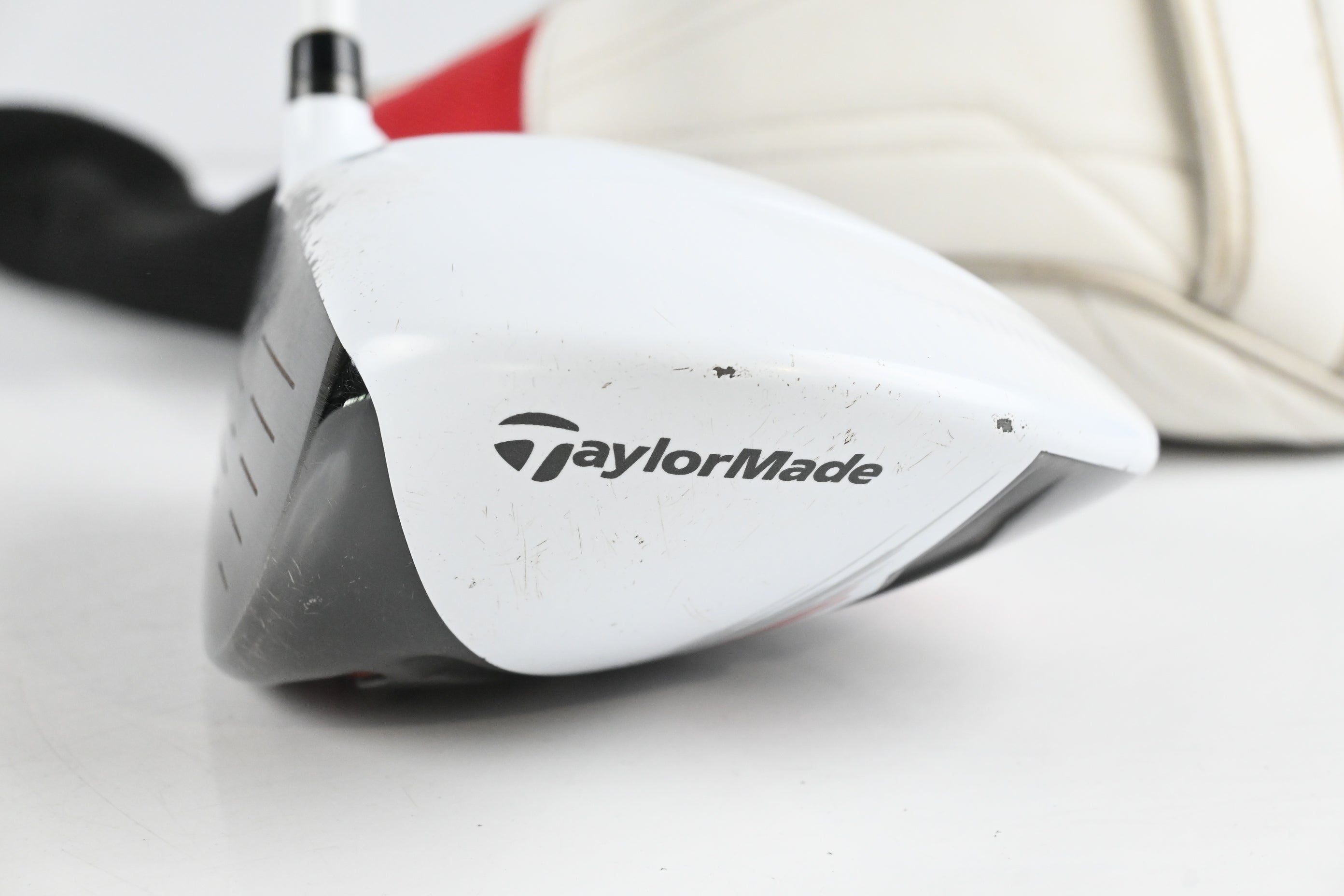 Left Hand Taylormade Aeroburner Driver / 10.5 Degree / Stiff Flex Speed Rul-Z 50