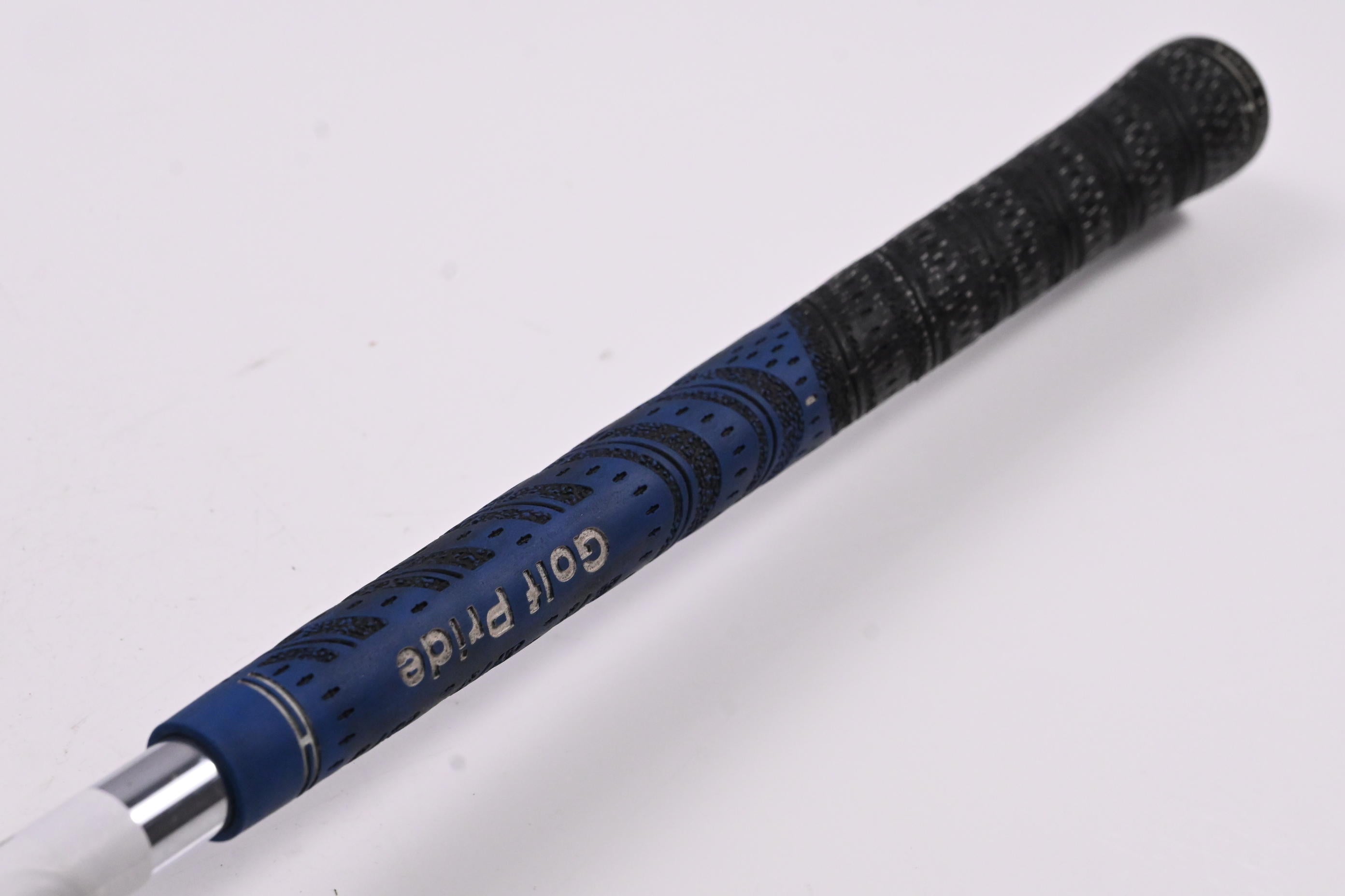 Titleist 704.CB #4 Iron / 25 Degree / Regular Flex Dynamic Gold R300 Shaft