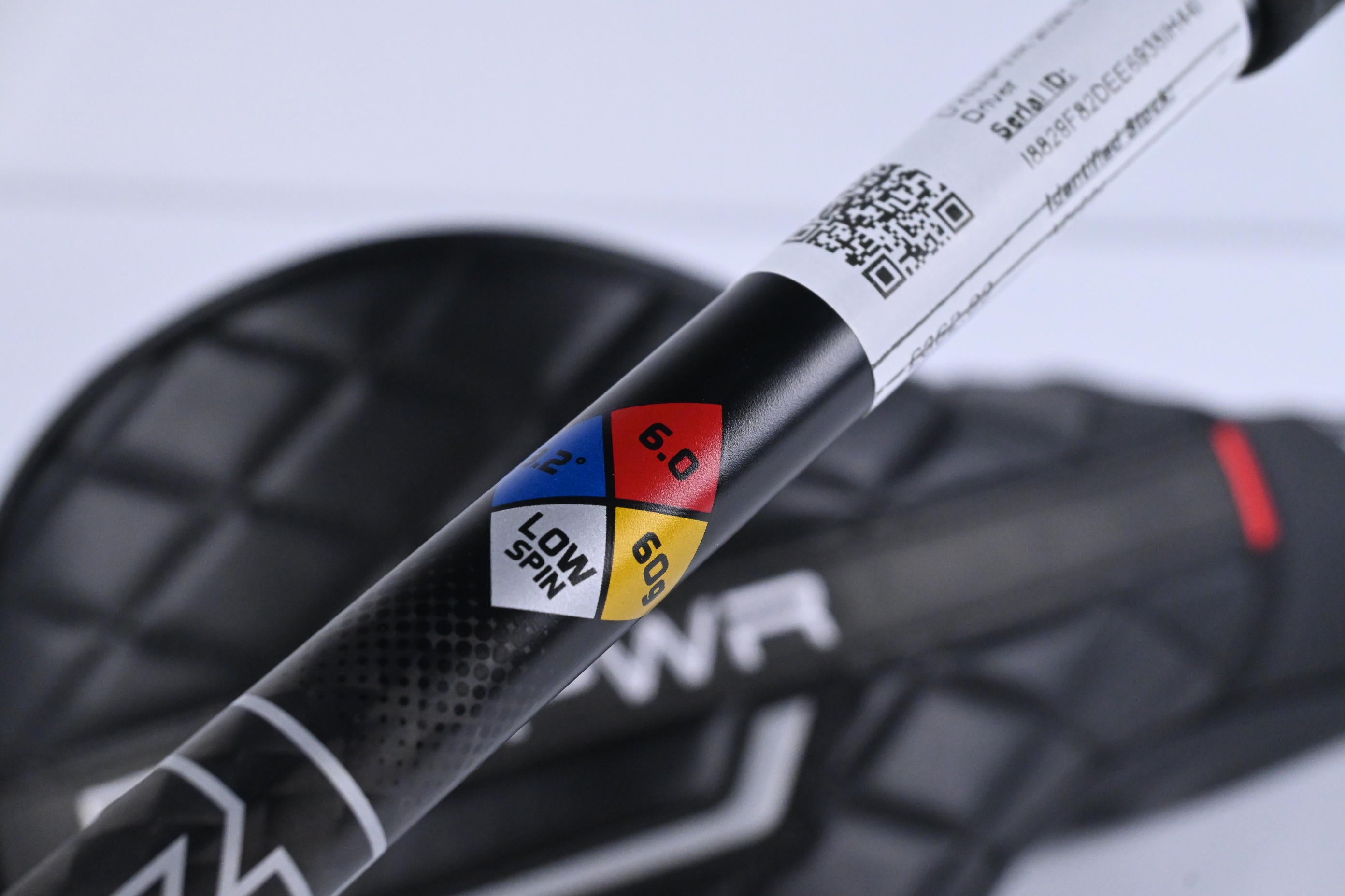 Wilson DYNAPWR 2025 Carbon Driver / 9 Degree / Stiff Flex HZRDUS 60 Shaft