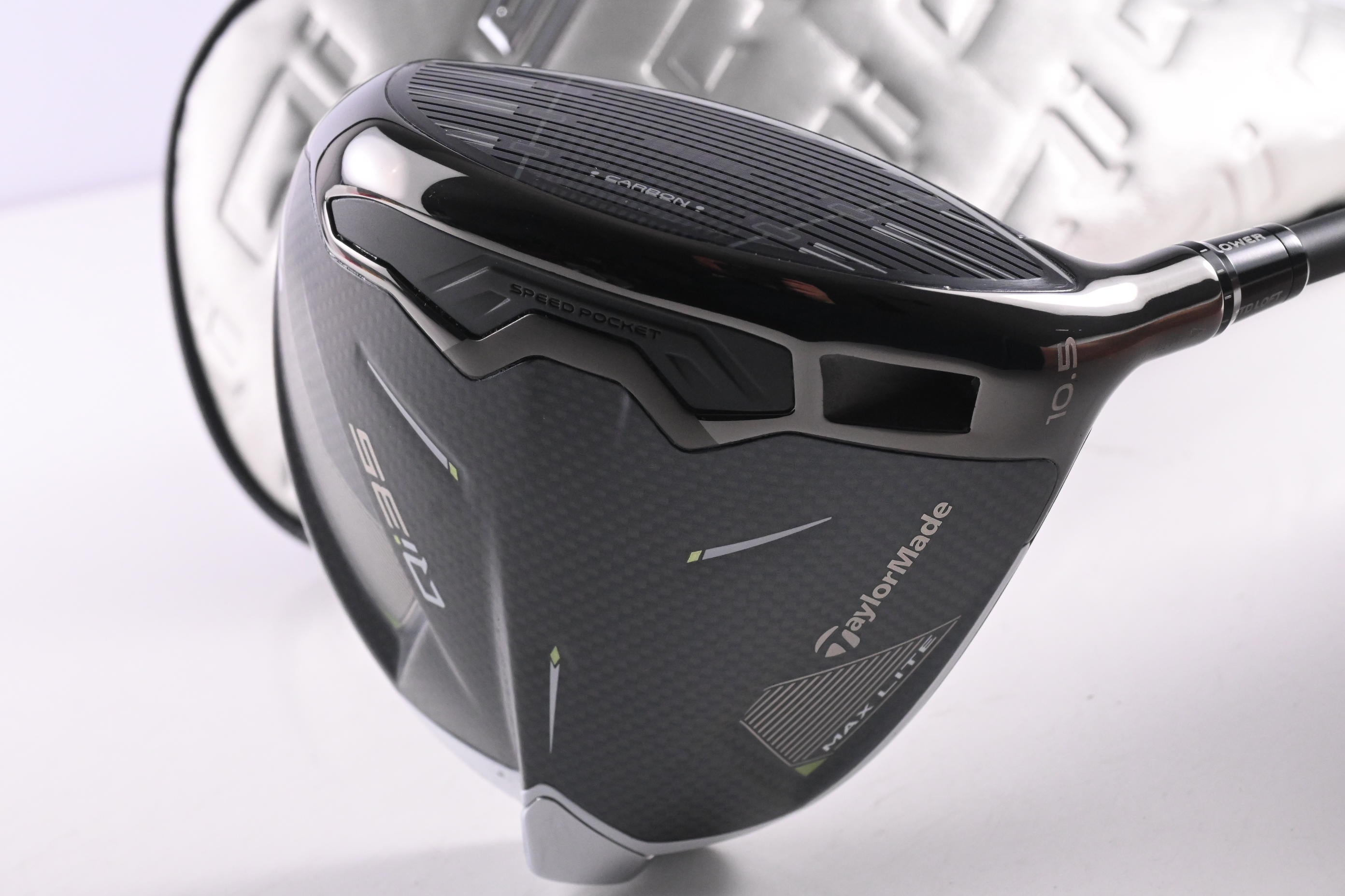 Taylormade Qi35 Max Lite Driver / 10.5 Degree / Regular Flex Vanquish 4 Shaft