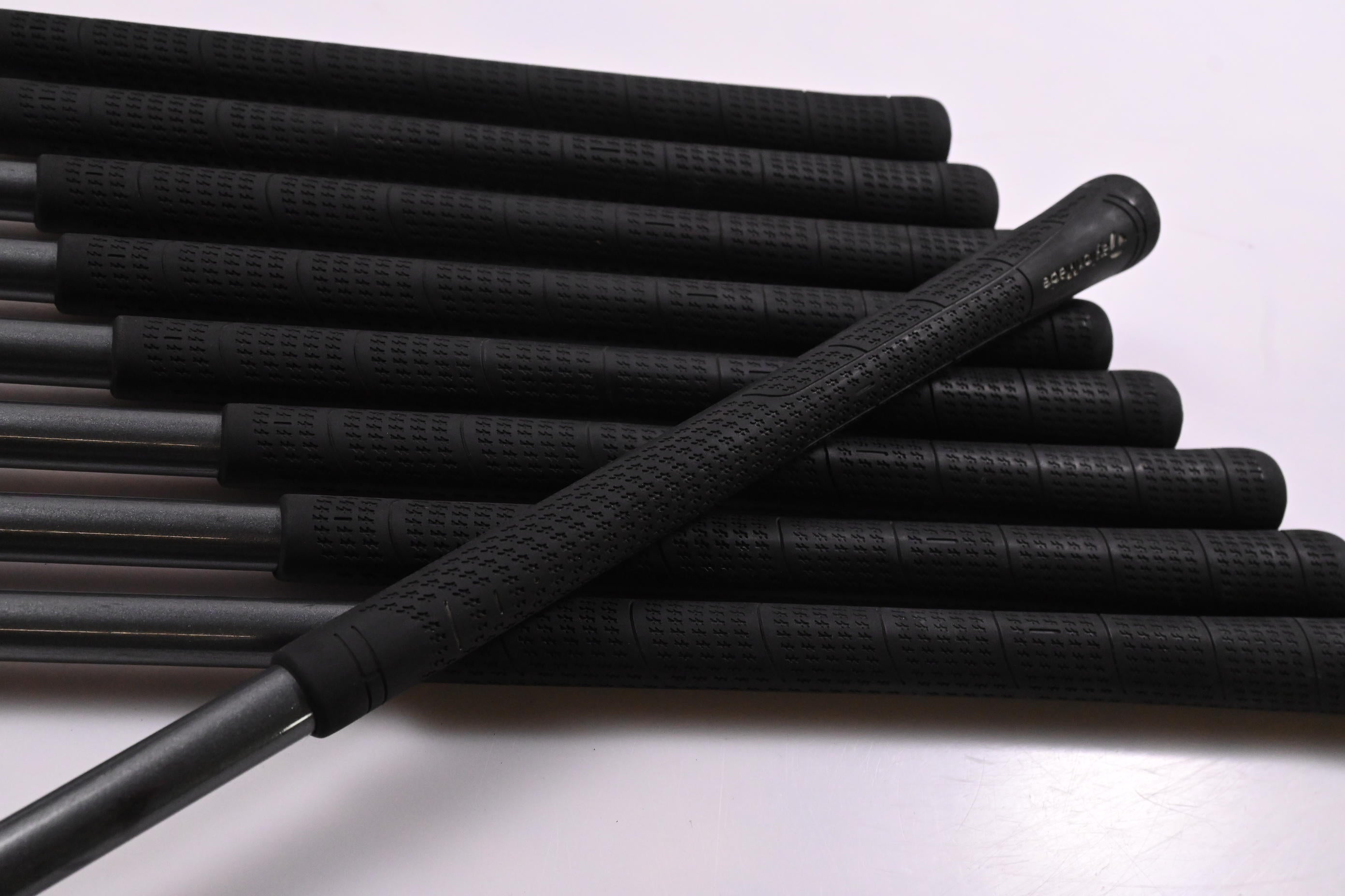 Taylormade 200 Steel Irons / 3-PW+SW / Regular Flex Taylormade 80 Shafts