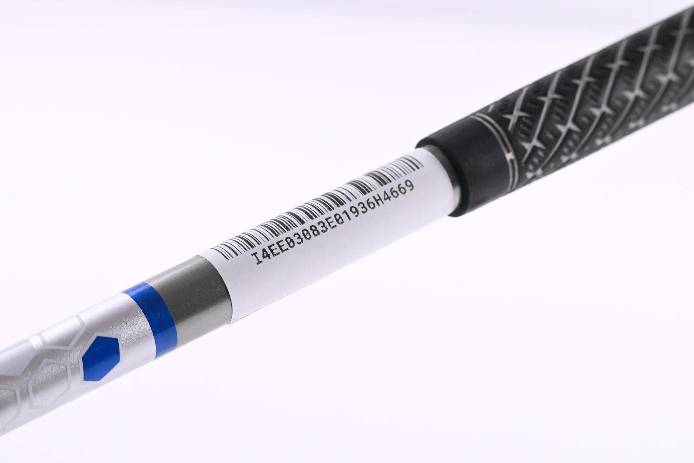 Taylormade R15 Driver / 9.5 Degree / Regular Flex UST Mamiya Helium 5 Shaft