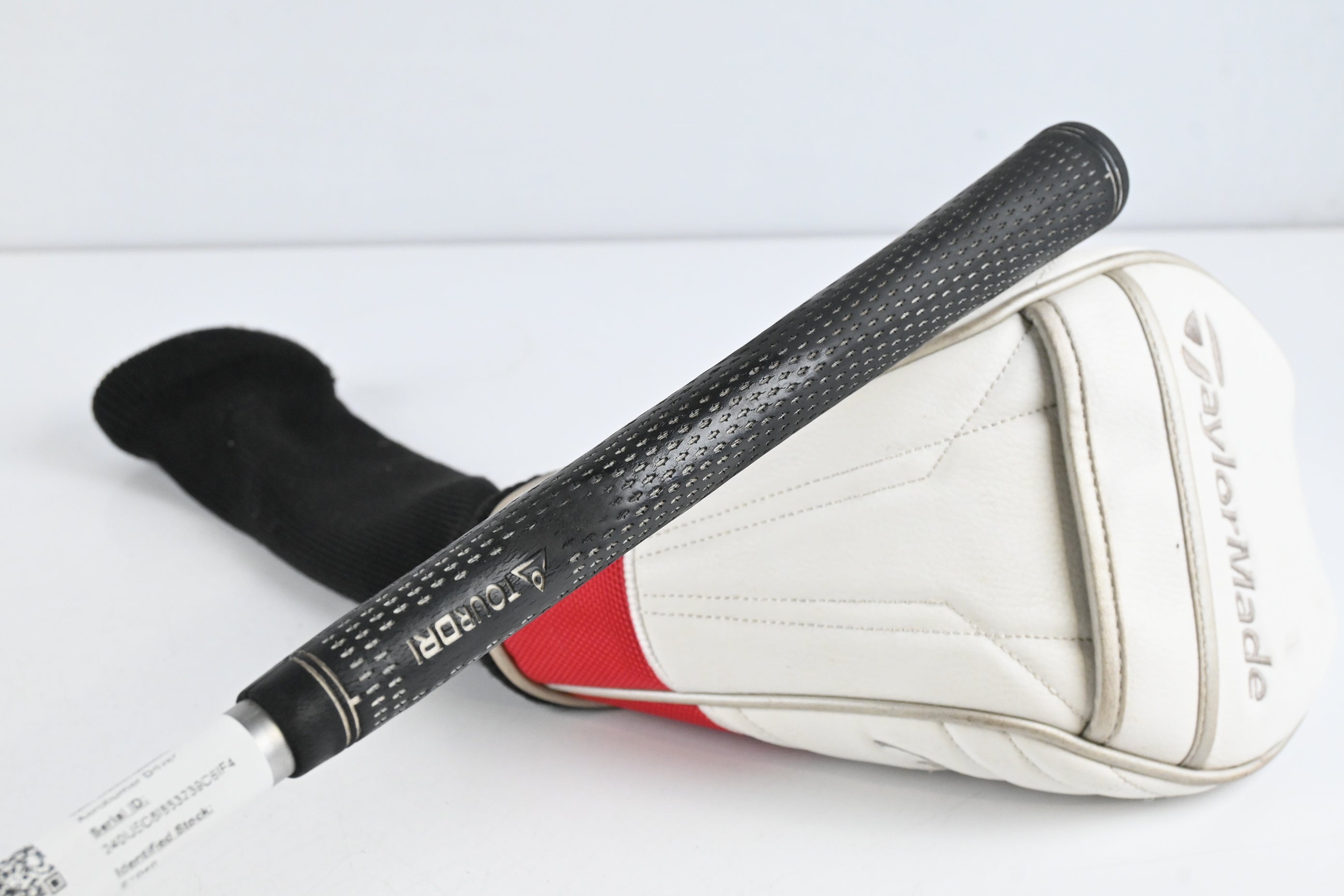 Left Hand Taylormade Aeroburner Driver / 10.5 Degree / Stiff Flex Speed Rul-Z 50