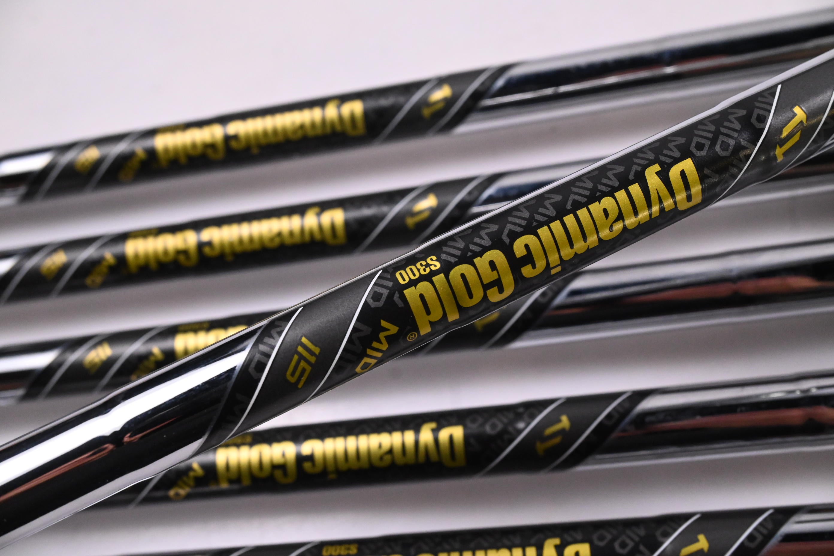 Callaway Apex Pro 24 Irons / 5-PW / Stiff Flex Dynamic Gold Mid 115 S300 Shafts