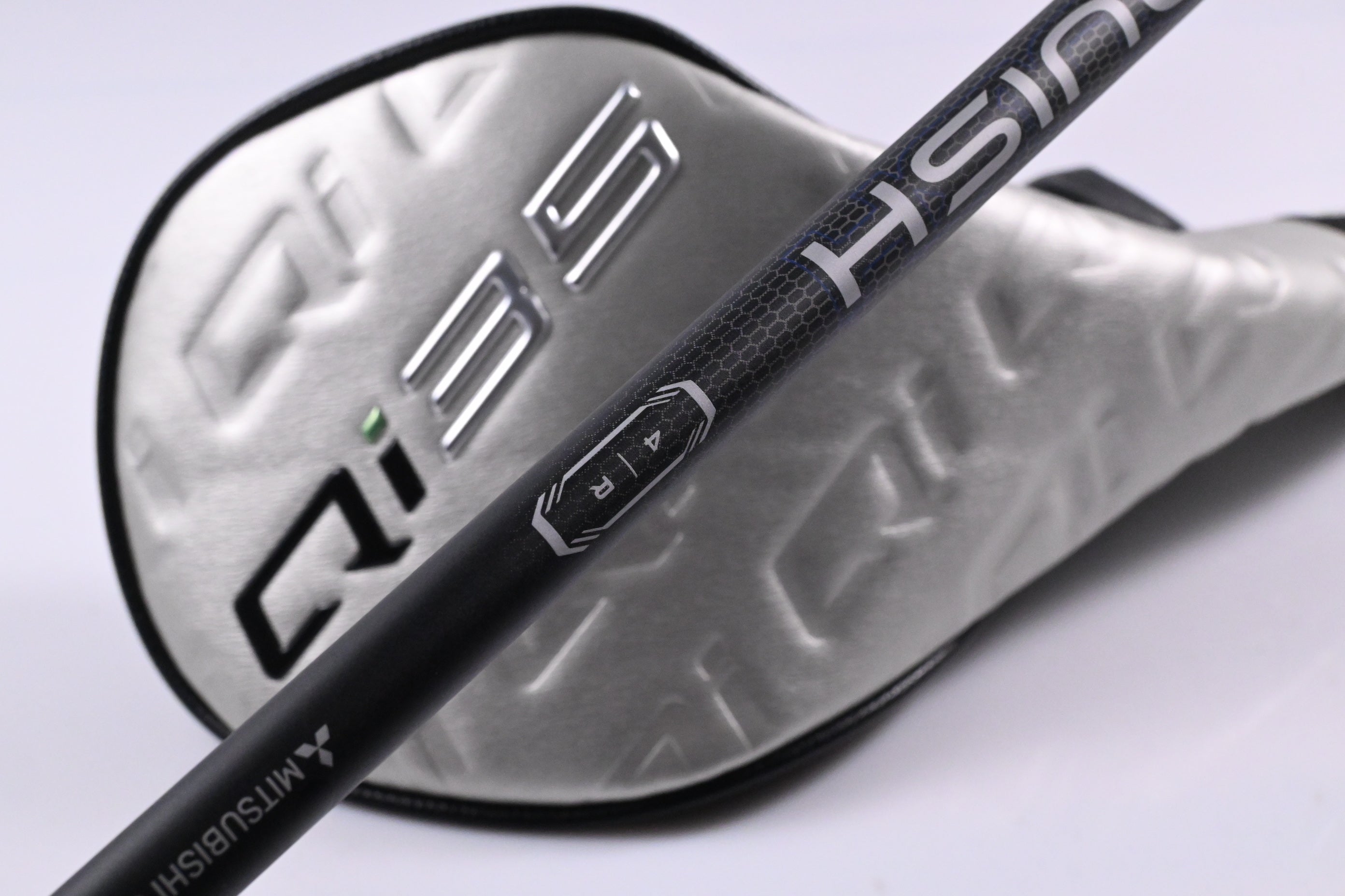 Taylormade Qi35 Max Lite Driver / 10.5 Degree / Regular Flex Vanquish 4 Shaft