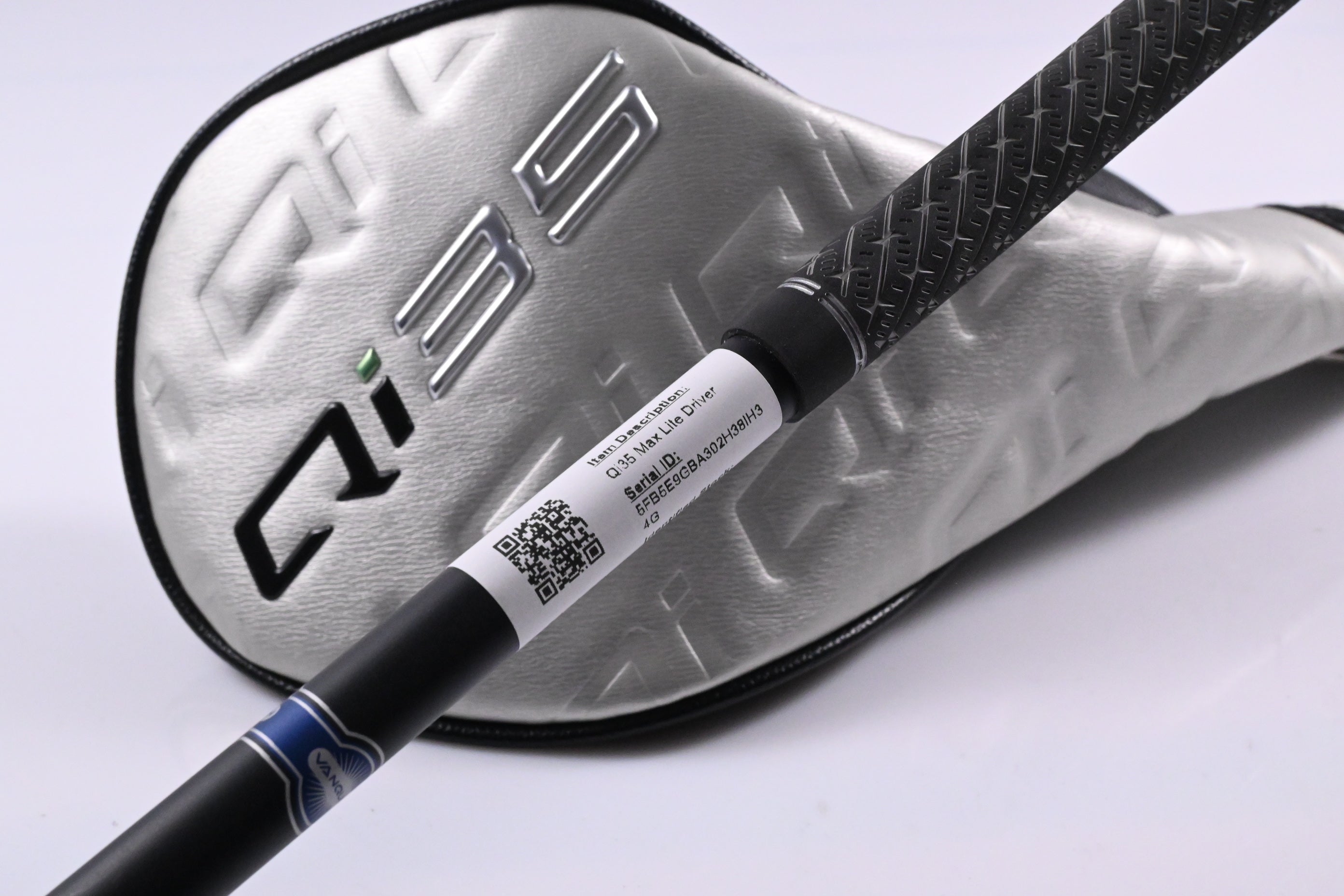 Taylormade Qi35 Max Lite Driver / 10.5 Degree / Regular Flex Vanquish 4 Shaft