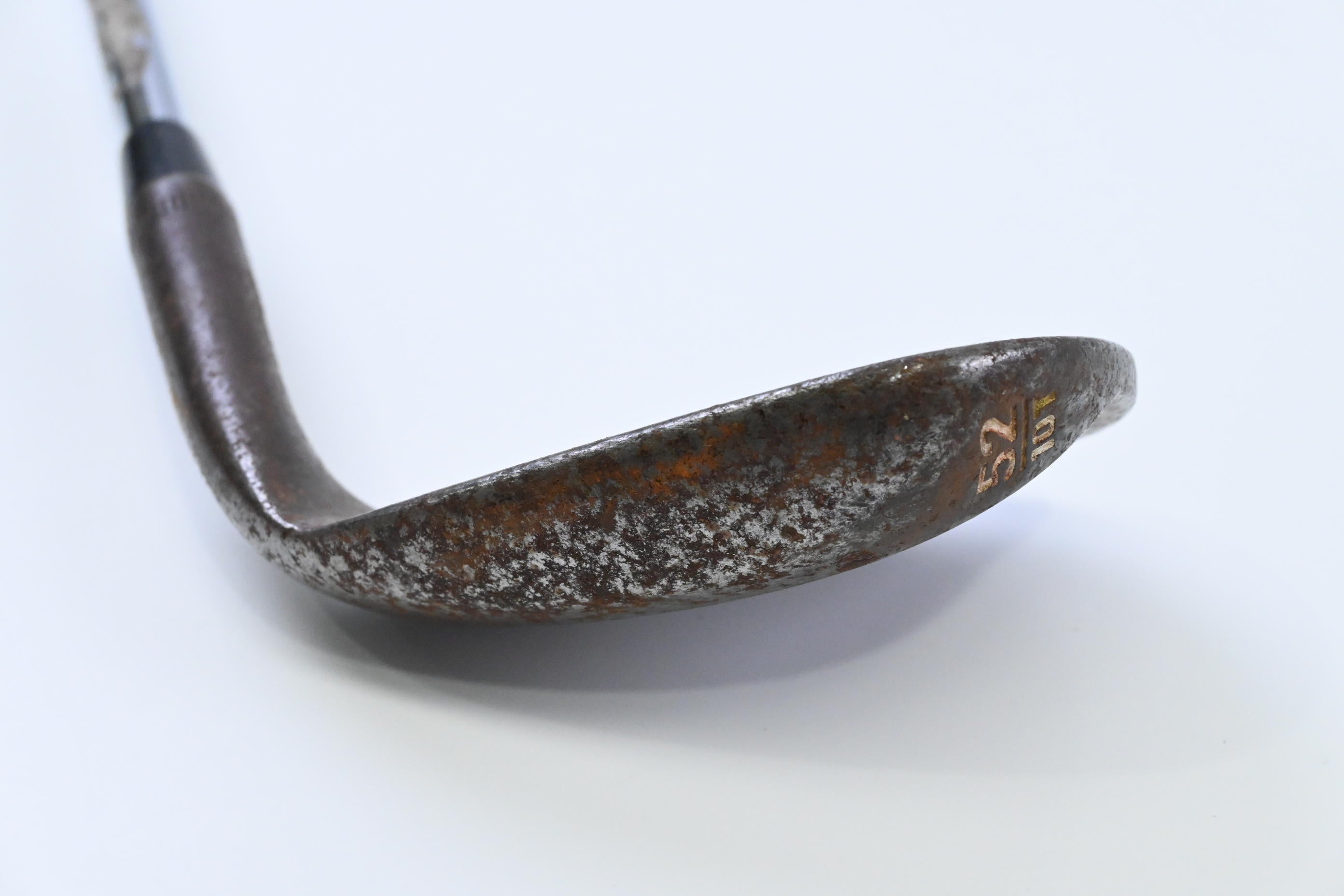 Left Hand Callaway Mack Daddy 2 Tour Grind Gap Wedge / 52 Degree / Wedge Flex