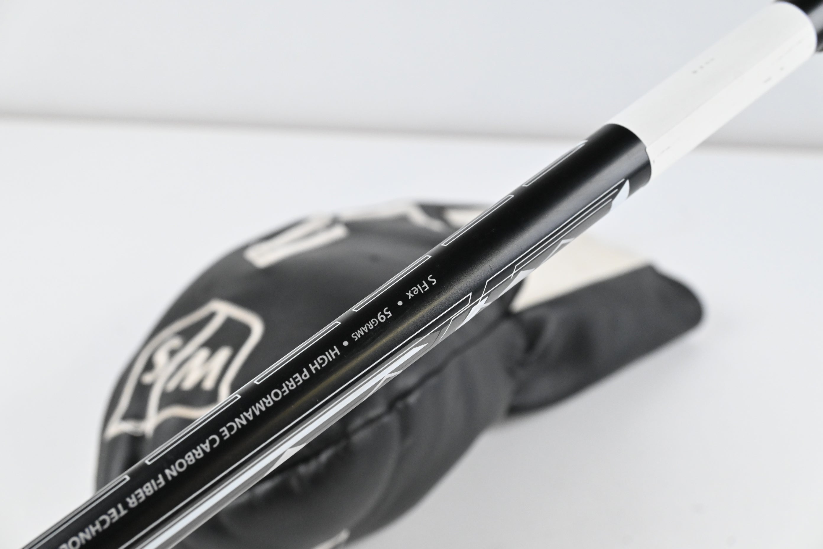 Wilson Launch Pad Driver / 10.5 Degree / Stiff Flex UST Mamiya Helium Black 59