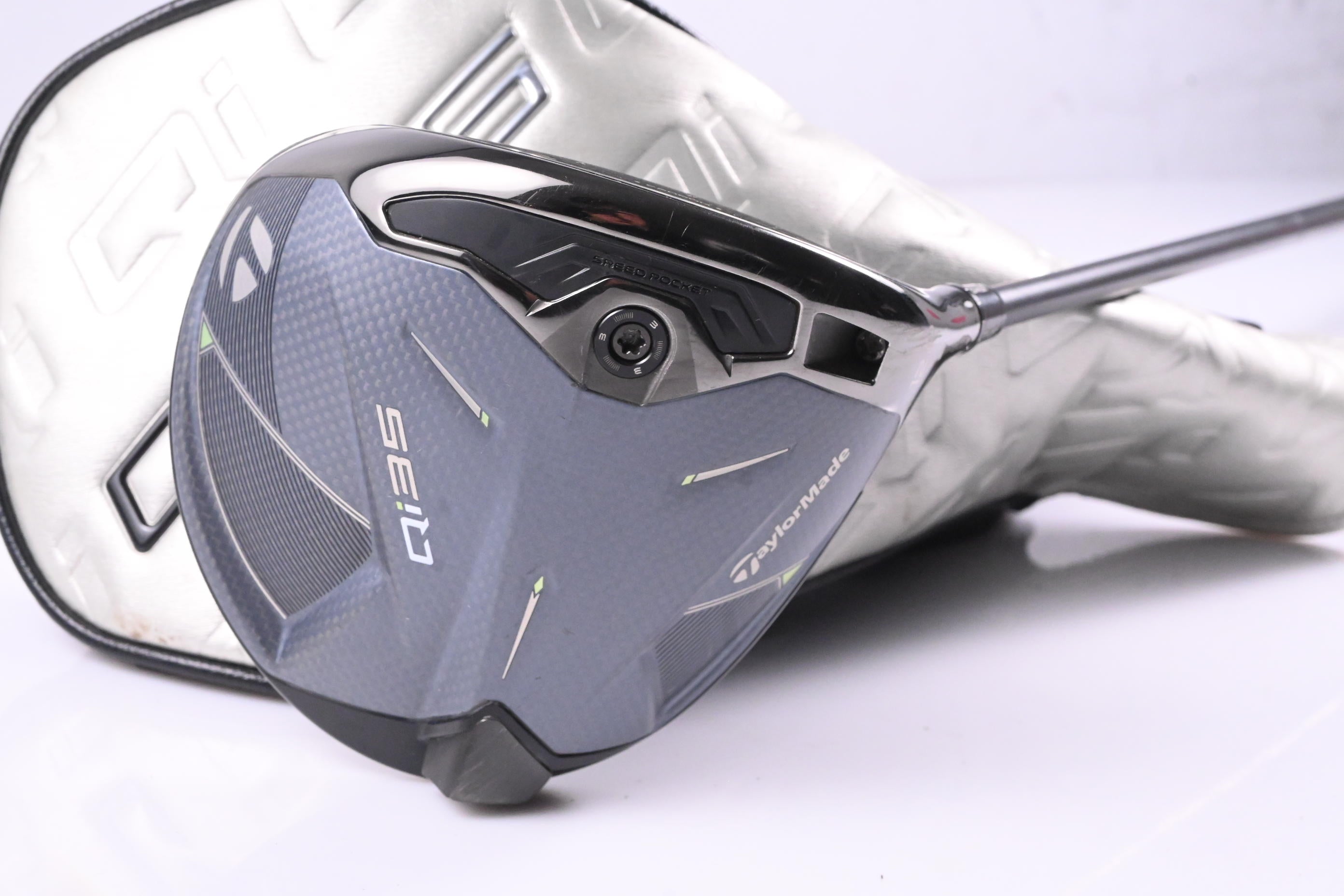 Taylormade Qi35 Driver / 12 Degree / Regular Flex Fujikura Ventus Blue 5 Shaft