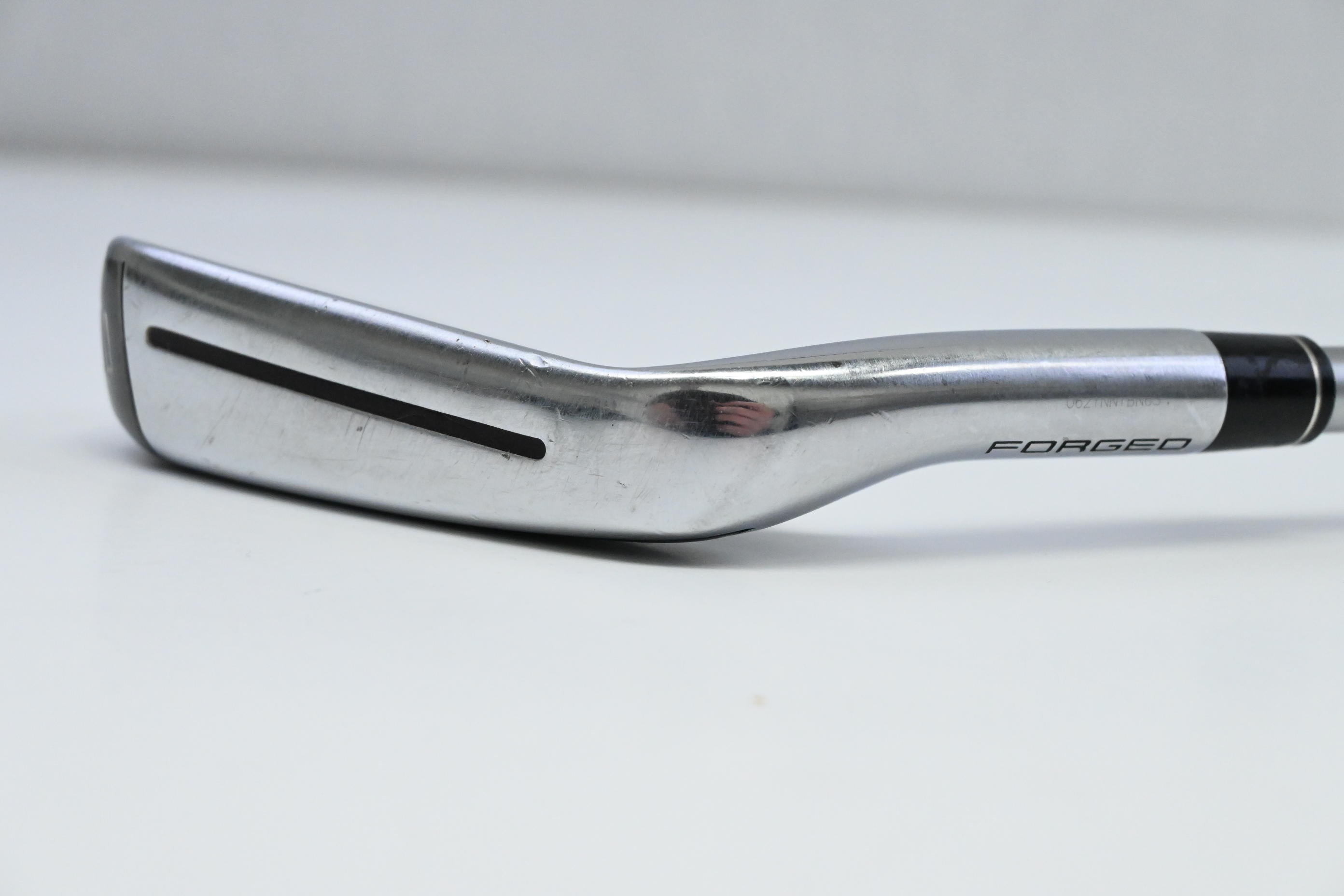 Taylormade SIM UDI #2 Iron / 18 Degree / Stiff Flex Diamana Thump 90 Shaft