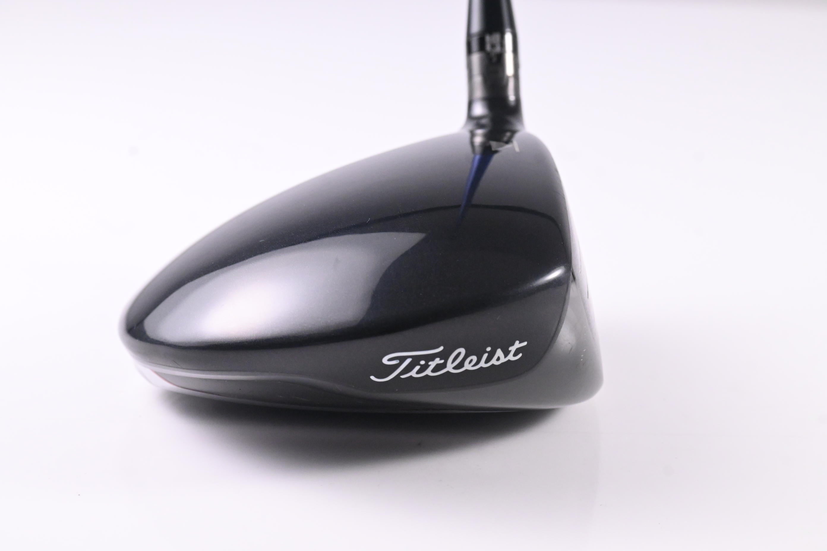 Titleist 913 D2 Driver / 10.5 Degree / Regular Flex Diamana Blue S+ 62 Shaft