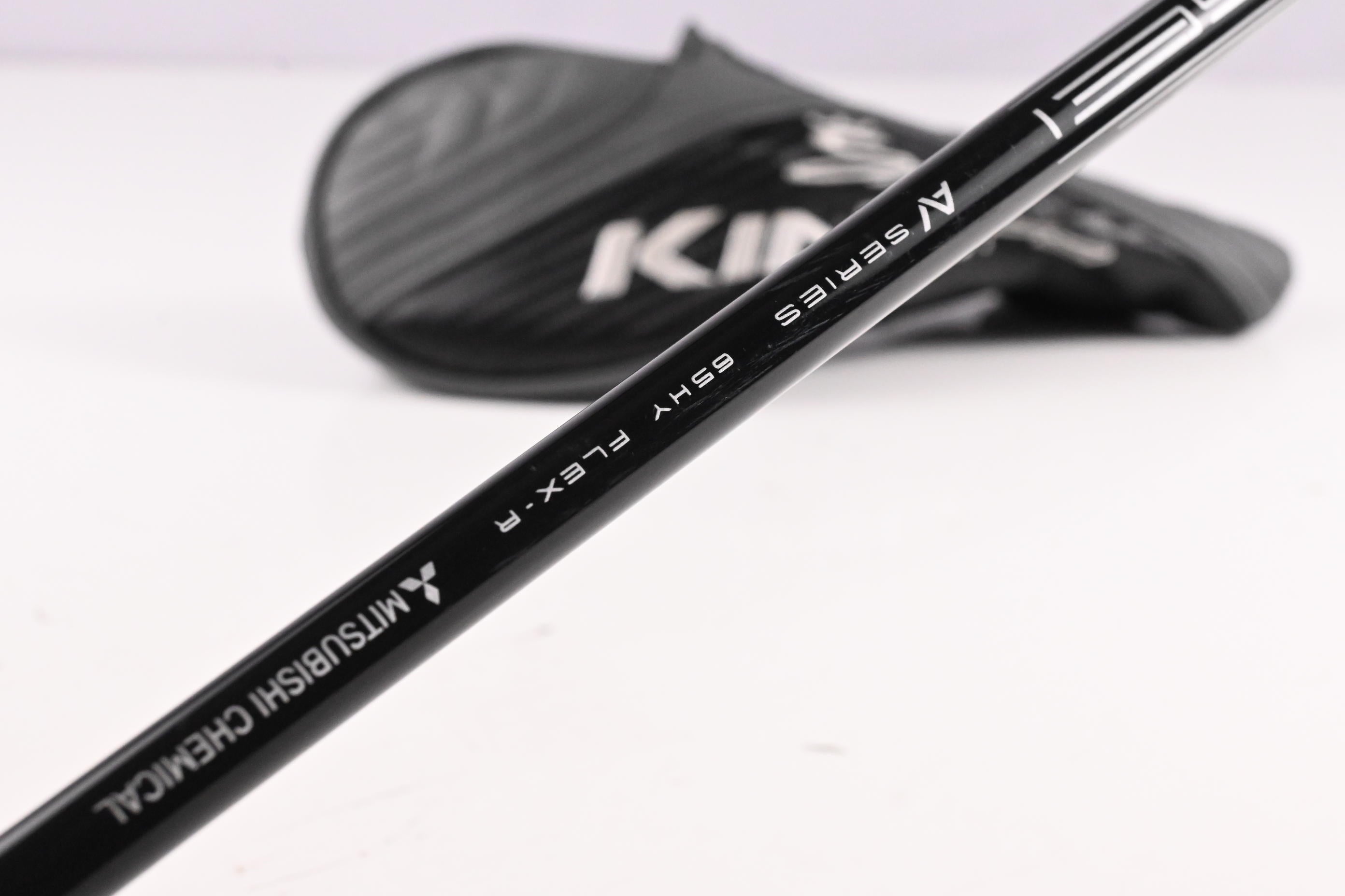 Cobra King F8 #3 Hybrid / 19 Degree / Regular Flex Tensei AV Blue 65 Shaft