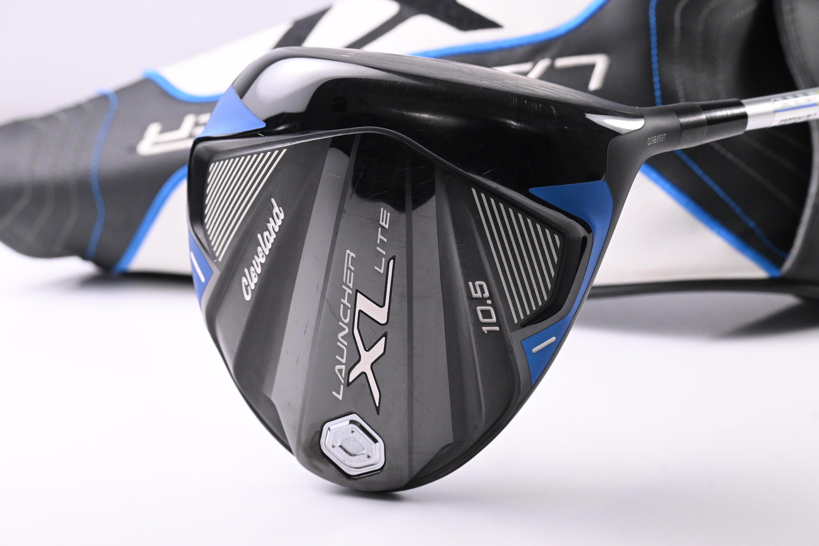 Cleveland Launcher XL Lite Driver / 10.5 Degree / Regular Flex Aldila Ascent 40