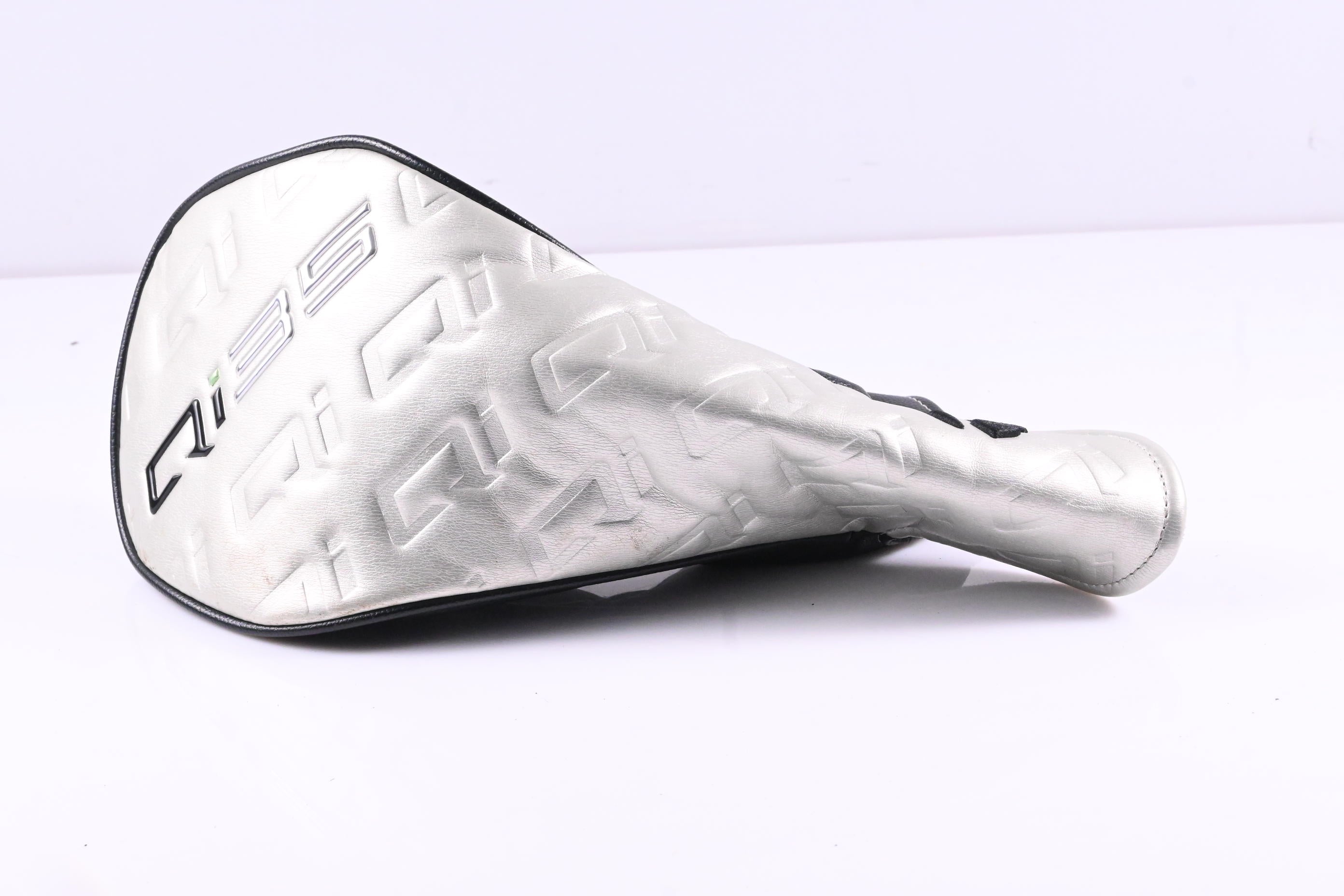 Taylormade Qi35 Driver / 12 Degree / Regular Flex Fujikura Ventus Blue 5 Shaft