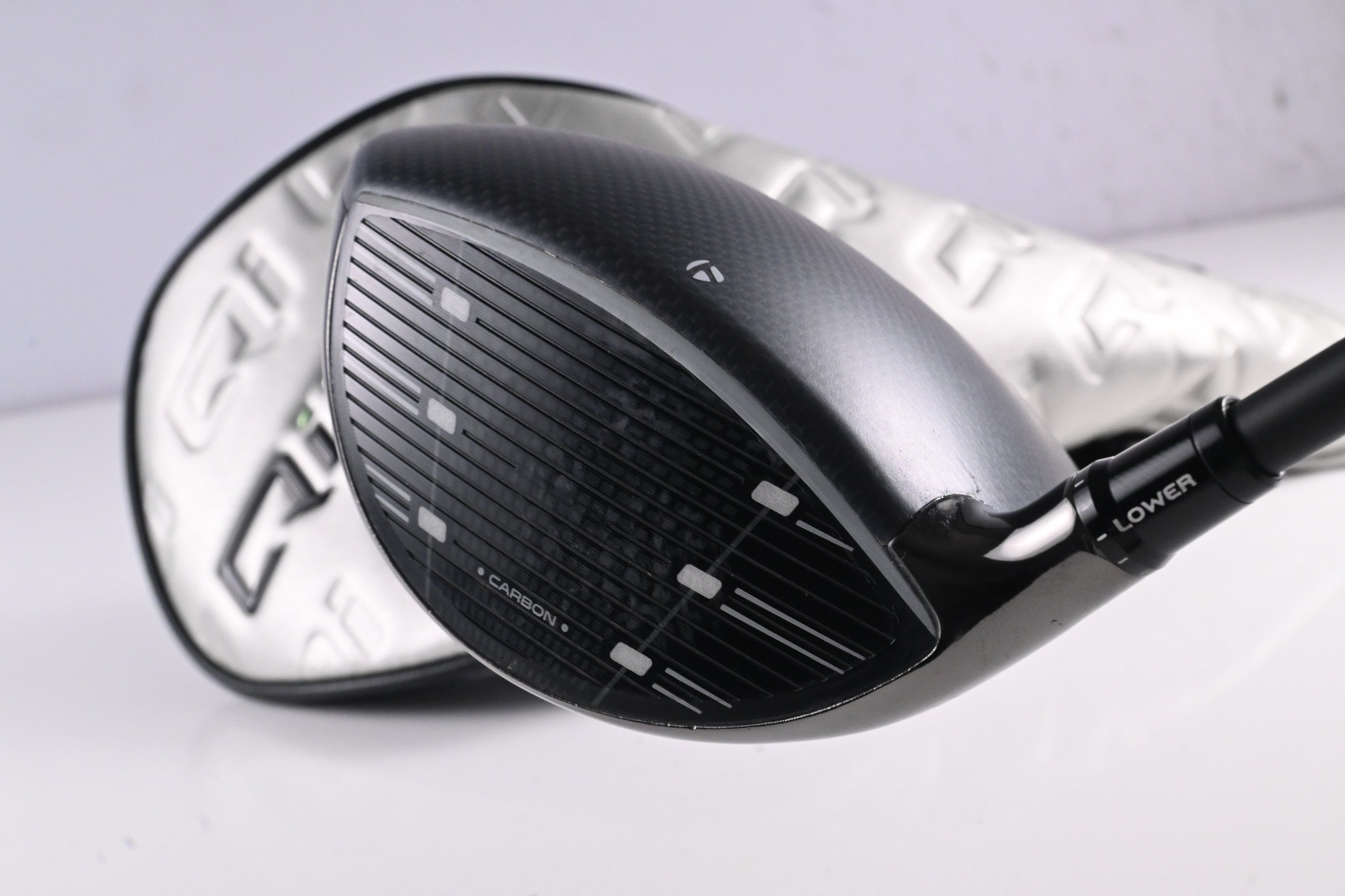 Taylormade Qi35 Driver / 9 Degree / Regular Flex Vanquish 5 Shaft