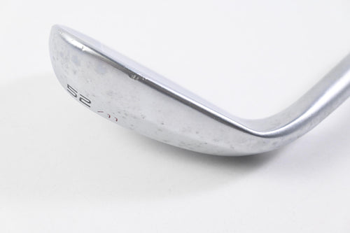 Cleveland CBX 2 Gap Wedge / 52 Degree / Stiff Flex Dynamic Gold 115 S300 Shaft