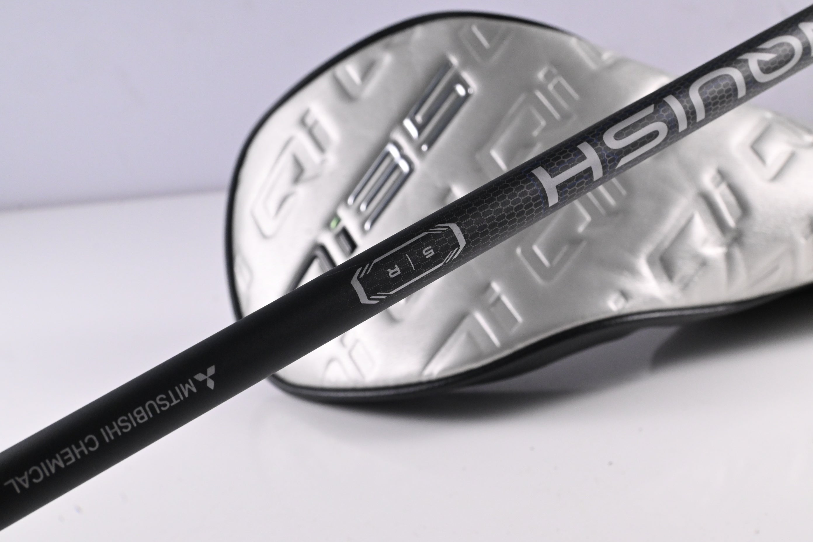 Taylormade Qi35 Driver / 9 Degree / Regular Flex Vanquish 5 Shaft