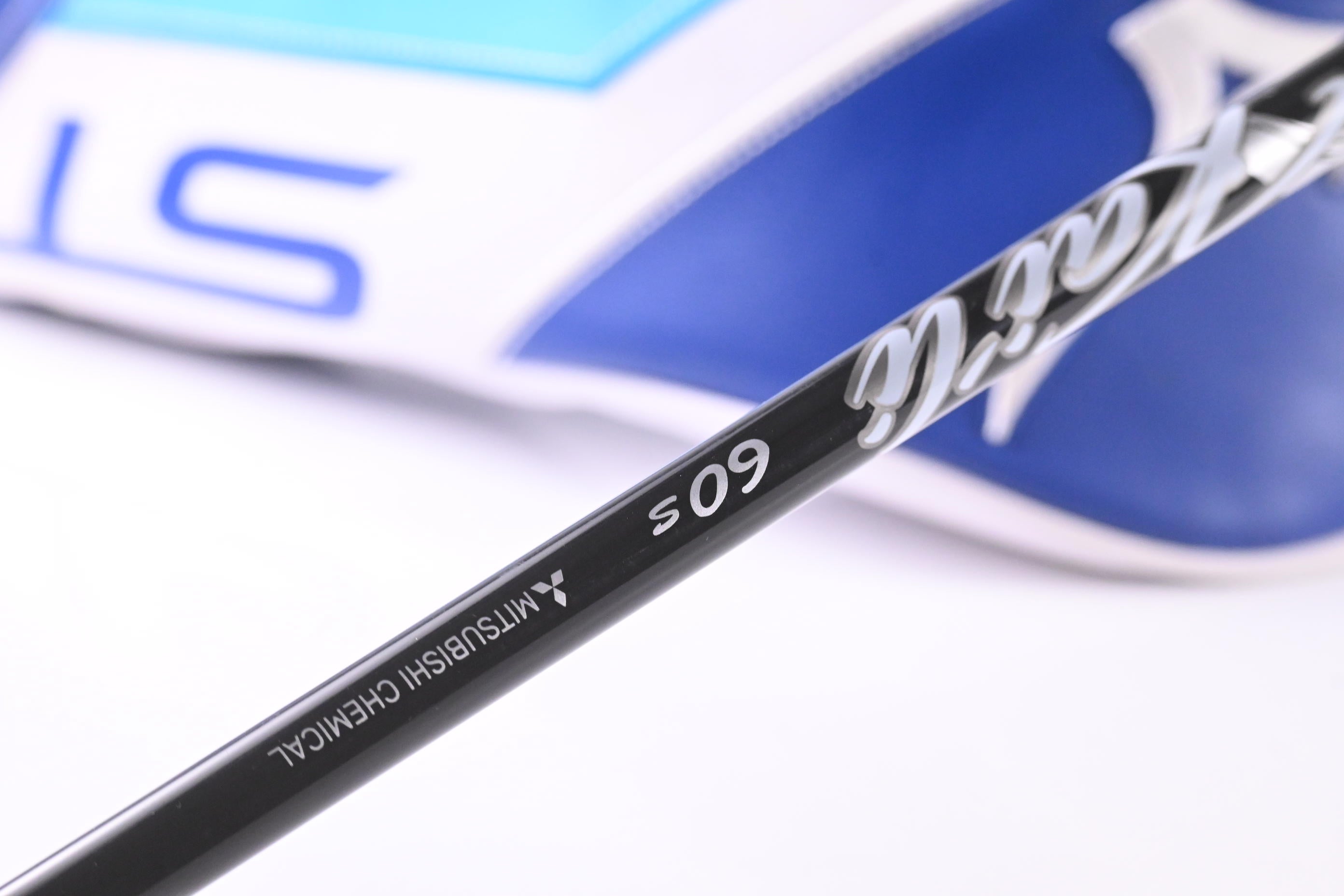 Mizuno ST-Max 230 Driver / 10.5 Degree / Stiff Flex Kai'li White 60 Shaft