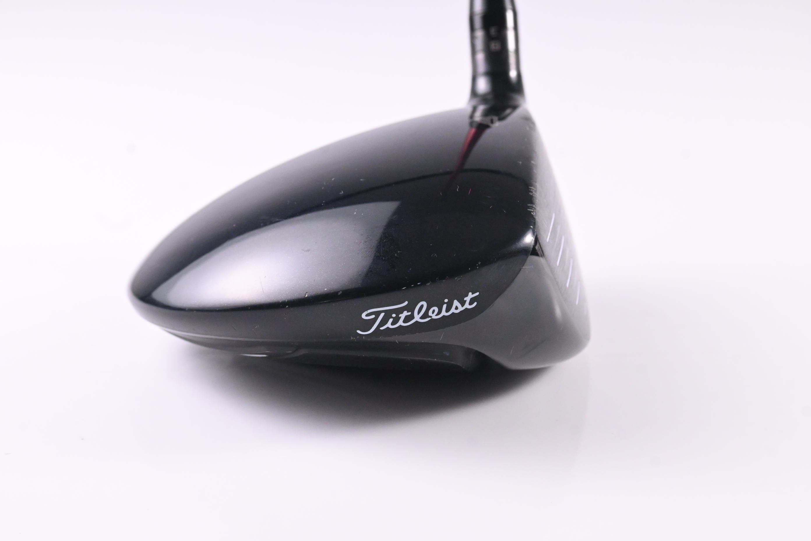 Titleist 915 D2 Driver / 12 Degree / Stiff Flex Graphite Design Tour AD 50 Shaft
