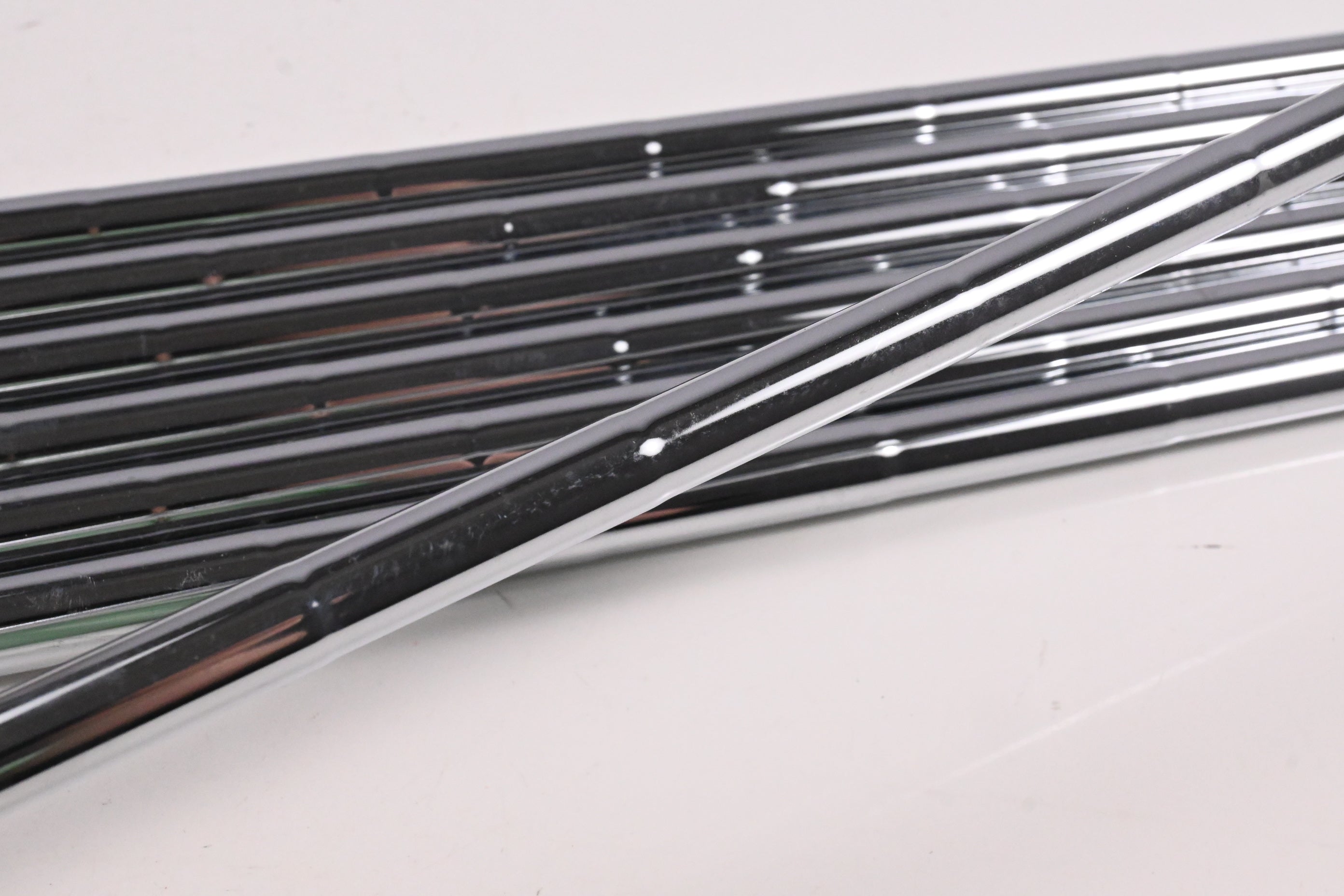 Dynamic Gold SL S300 Shafts / Stiff Flex / Set of 7 / .355" Tip