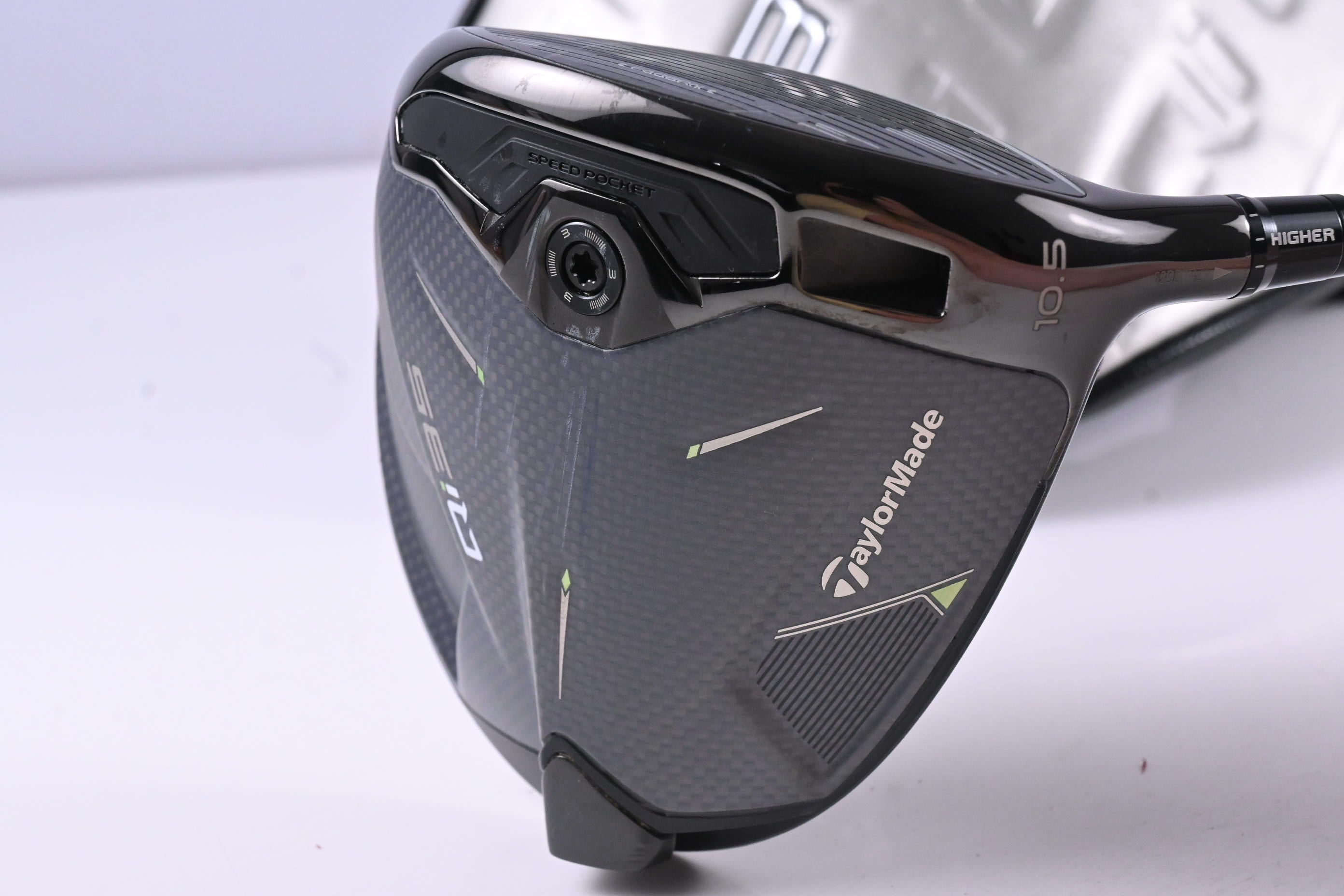 Taylormade Qi35 Driver / 10.5 Degree / Regular Flex Project X Cypher 50 Shaft